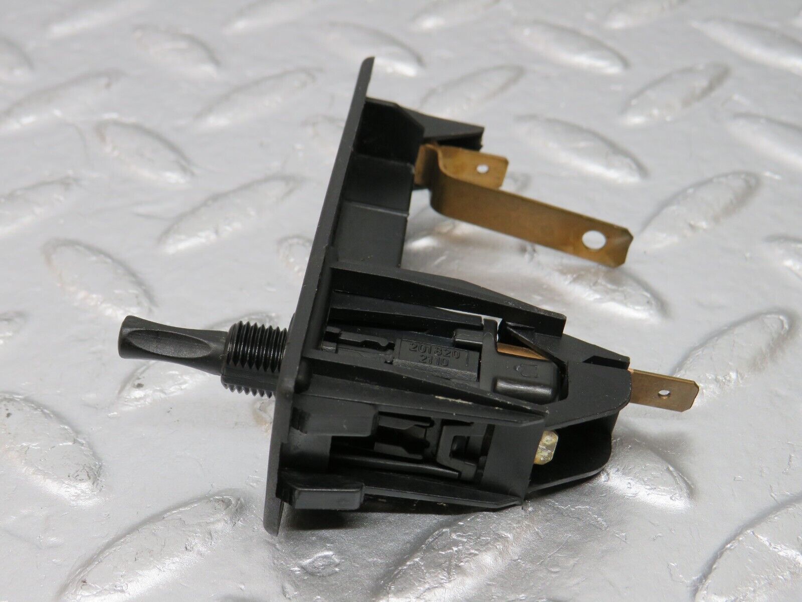 33607 Mercedes-Benz W201 190E 2.0L Trunk Boot Light Switch 2018200211