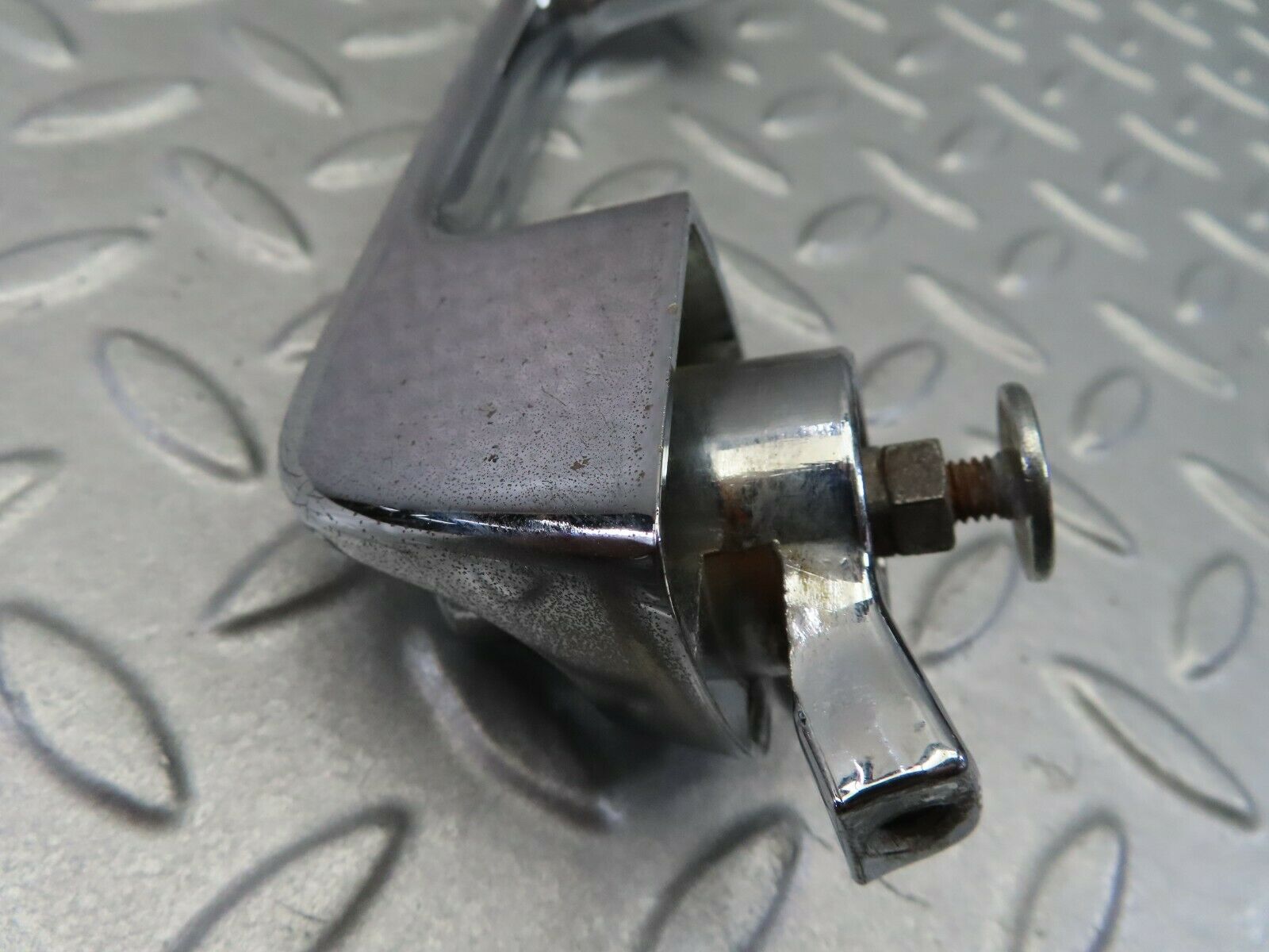 7913 Mercedes-Benz W115 220D Exterior Chrome Door Handle Rear Left 1157660301