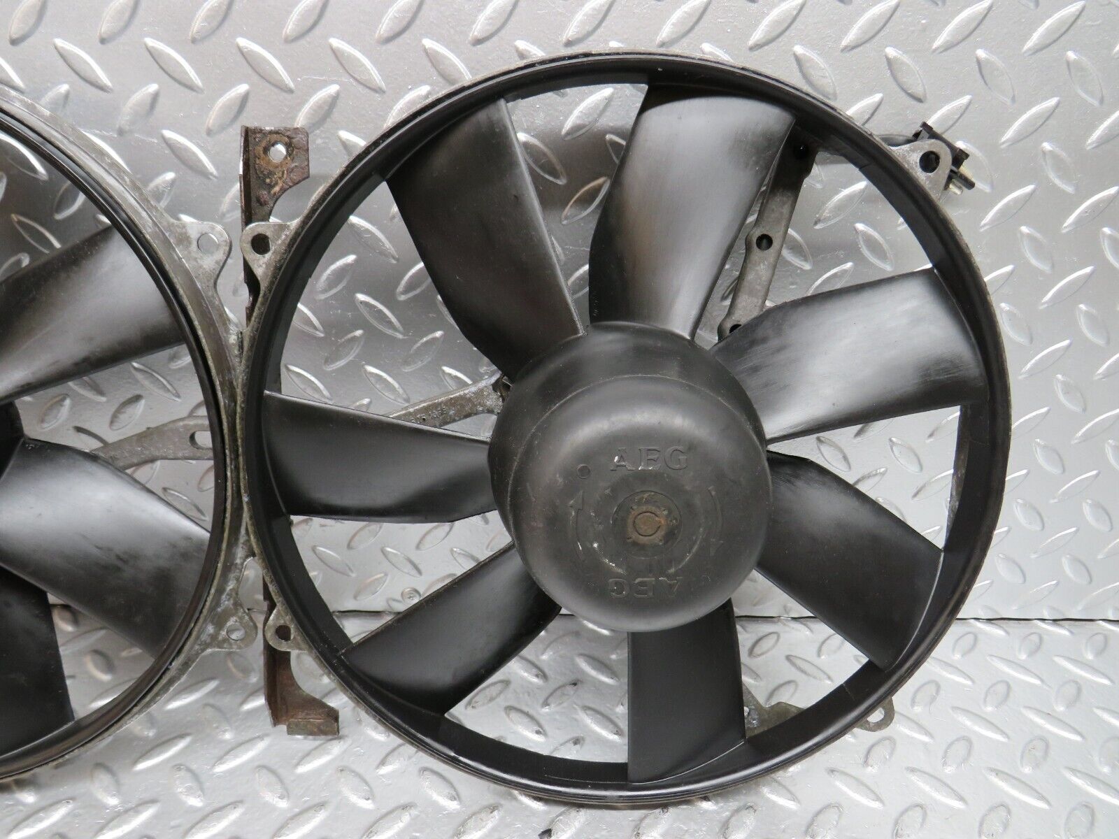 24786 Mercedes-Benz W140 S320 Engine Cooling Fan Motor 1405051355