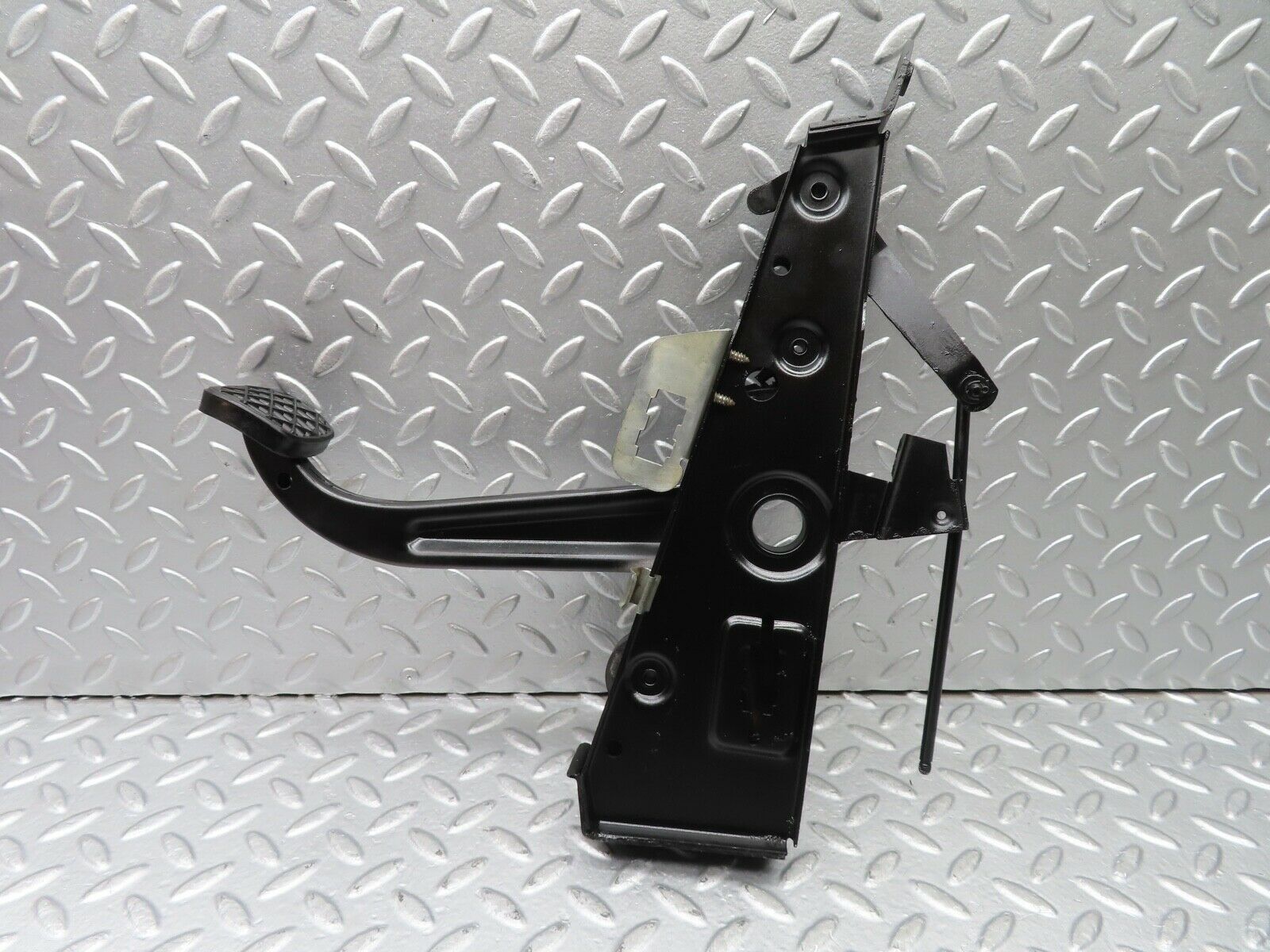 20892 Mercedes-Benz W114 250CE Coupe Parking Brake Pedal