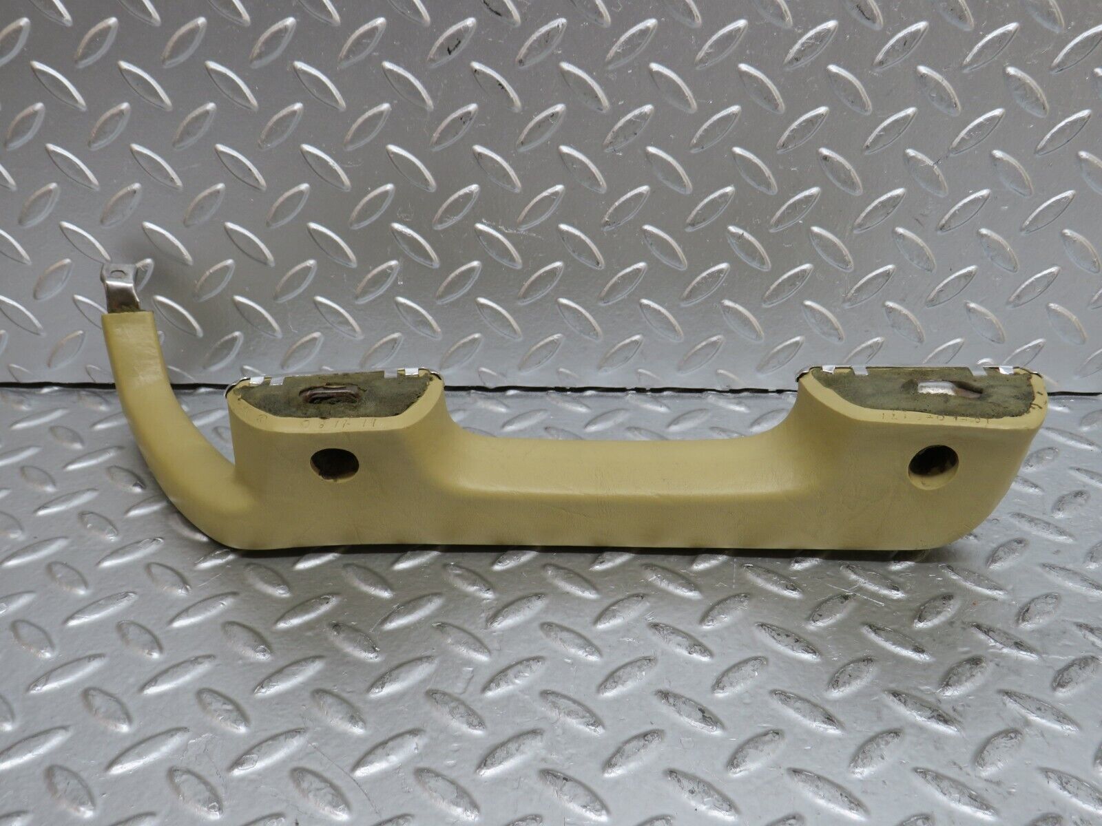 29653 Mercedes-Benz W123 230E Front Left Interior Door Handle 1239701701