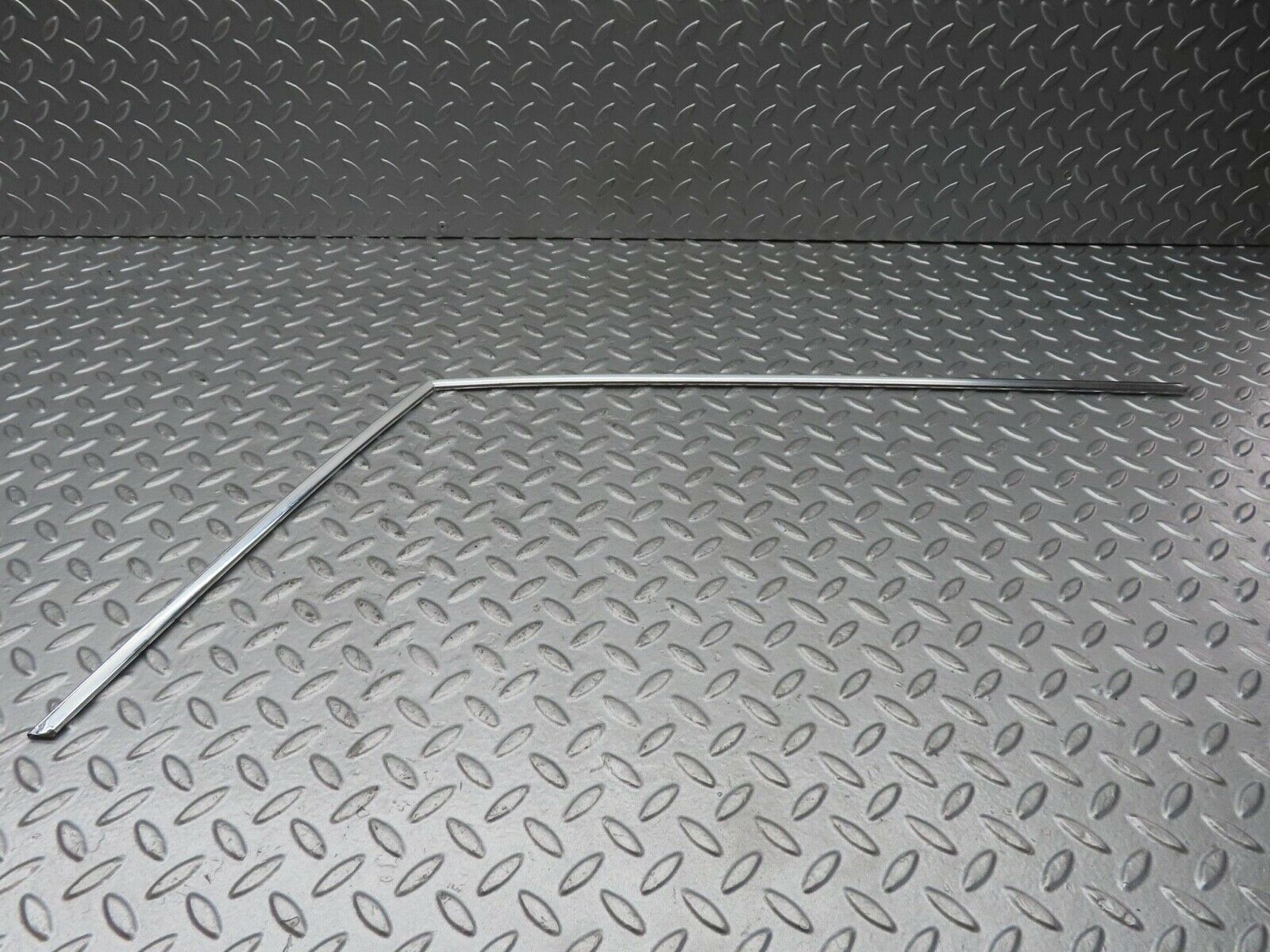 13192 Mercedes-Benz W111 220S Rear Right Door Window Chrome Frame