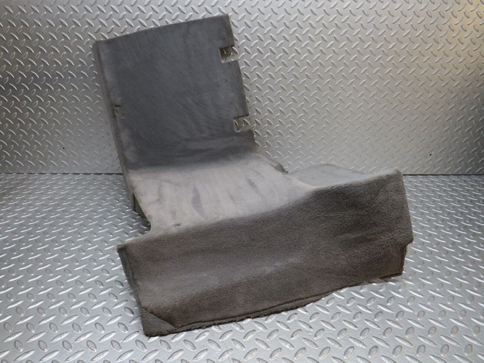 39524 Mercedes-Benz R129 320SL Coupe Rear Right Carpet Wall Grey 1296920200