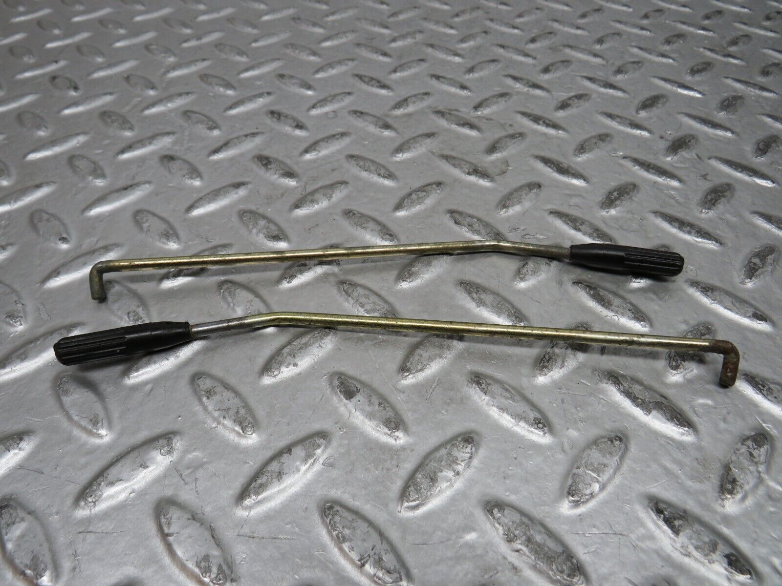 29170 Mercedes-Benz C124 320CE Coupe Door Lock Knob Pair