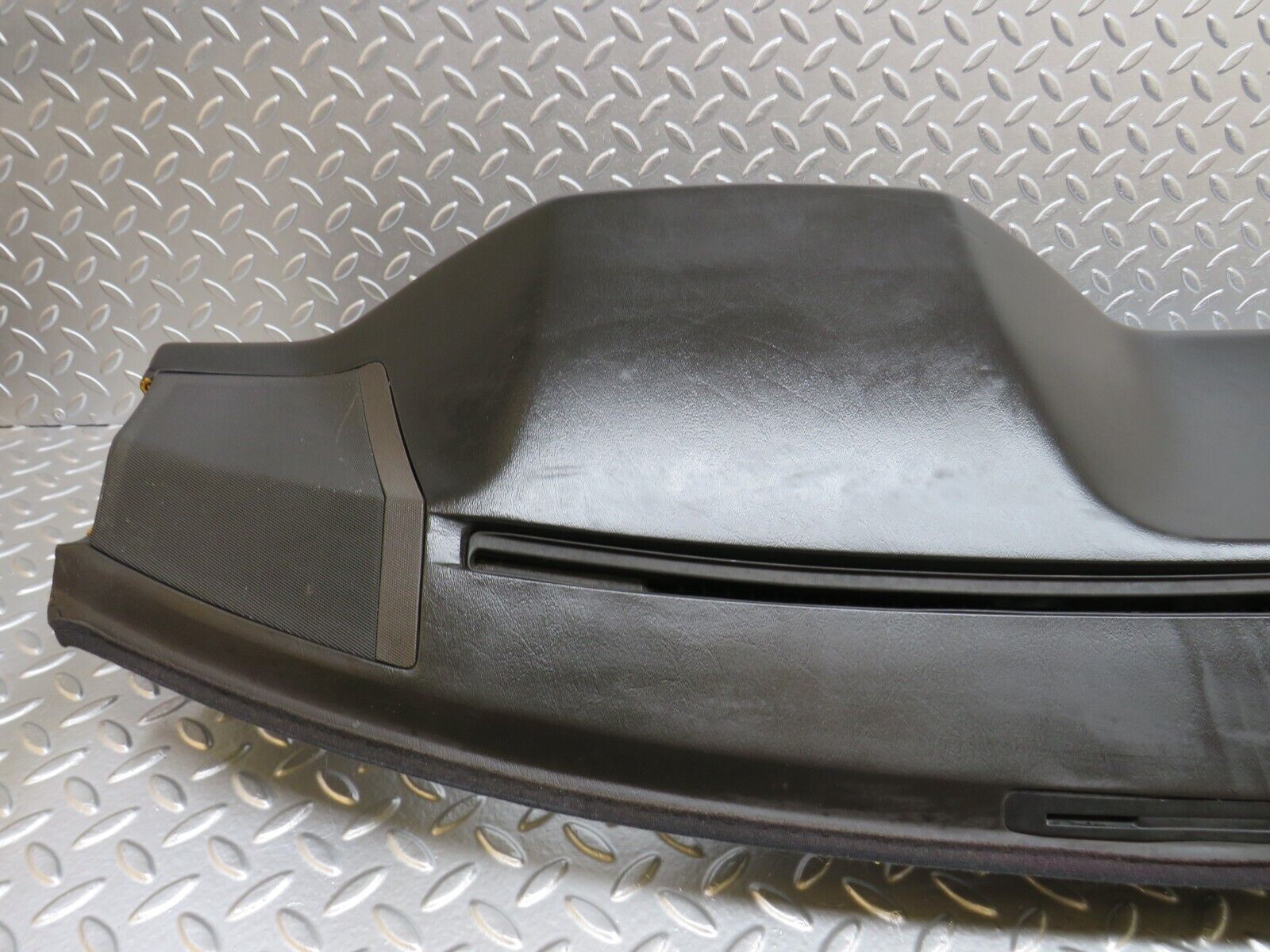 34032 Mercedes-Benz W124 260E Dashboard Brown