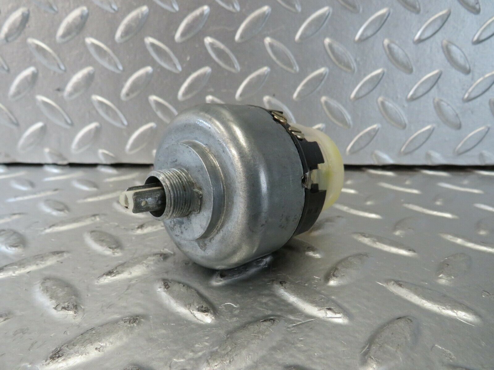 23282 Mercedes-Benz W116 350SE Headlight Switch