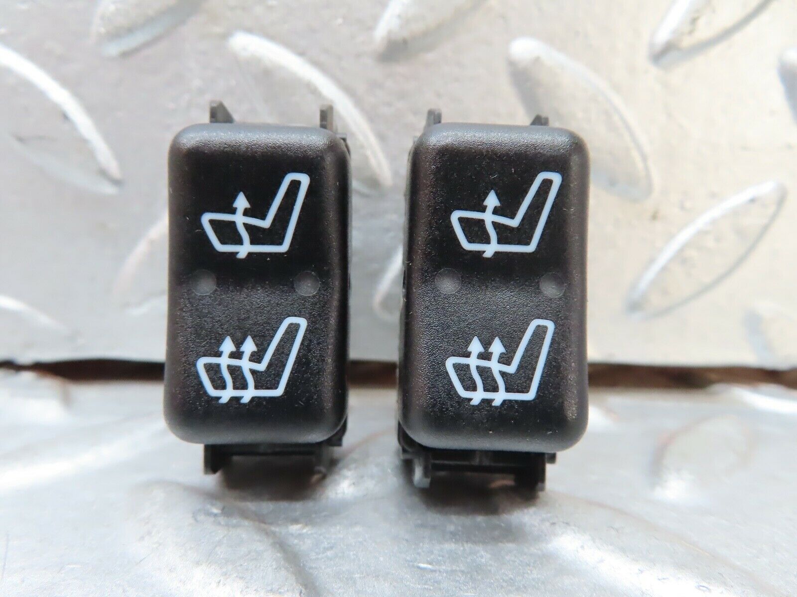 19721 Mercedes-Benz C140 CL420 Coupe Heated Seat Switch Pair 1408209810