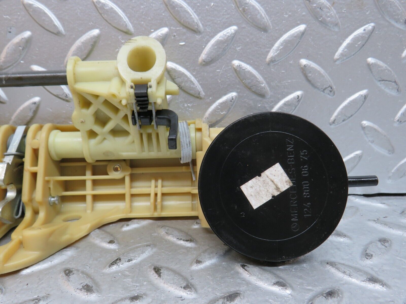 29044 Mercedes-Benz C124 320CE Rear Headrest Folding Mechanism 1248000675