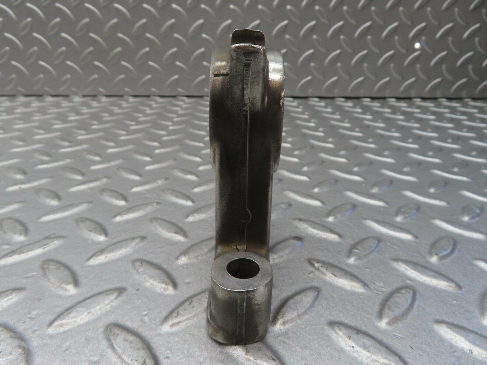 13353 Mercedes-Benz C107 350SLC Coupe Camshaft Tower Bearing