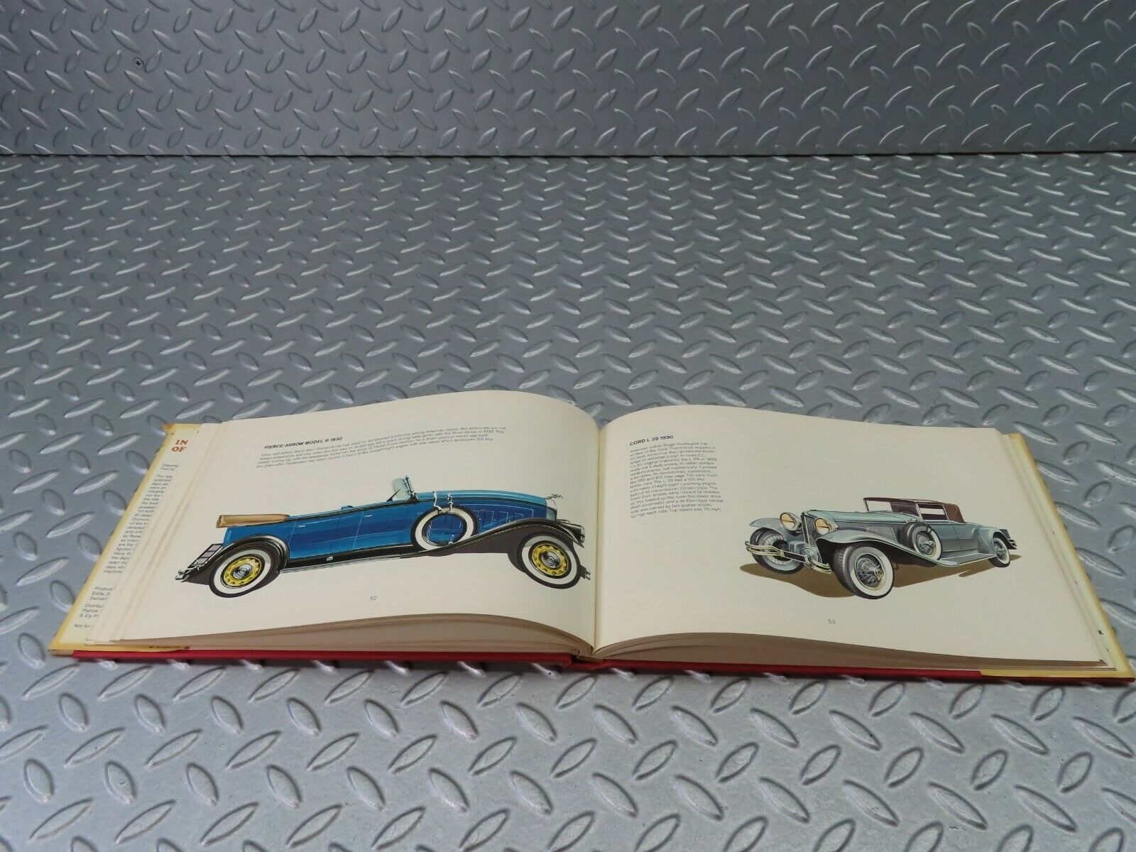 8009 In The Age Of Motoring book 1971 by Ronald Barker & Douglas B. Tubbs