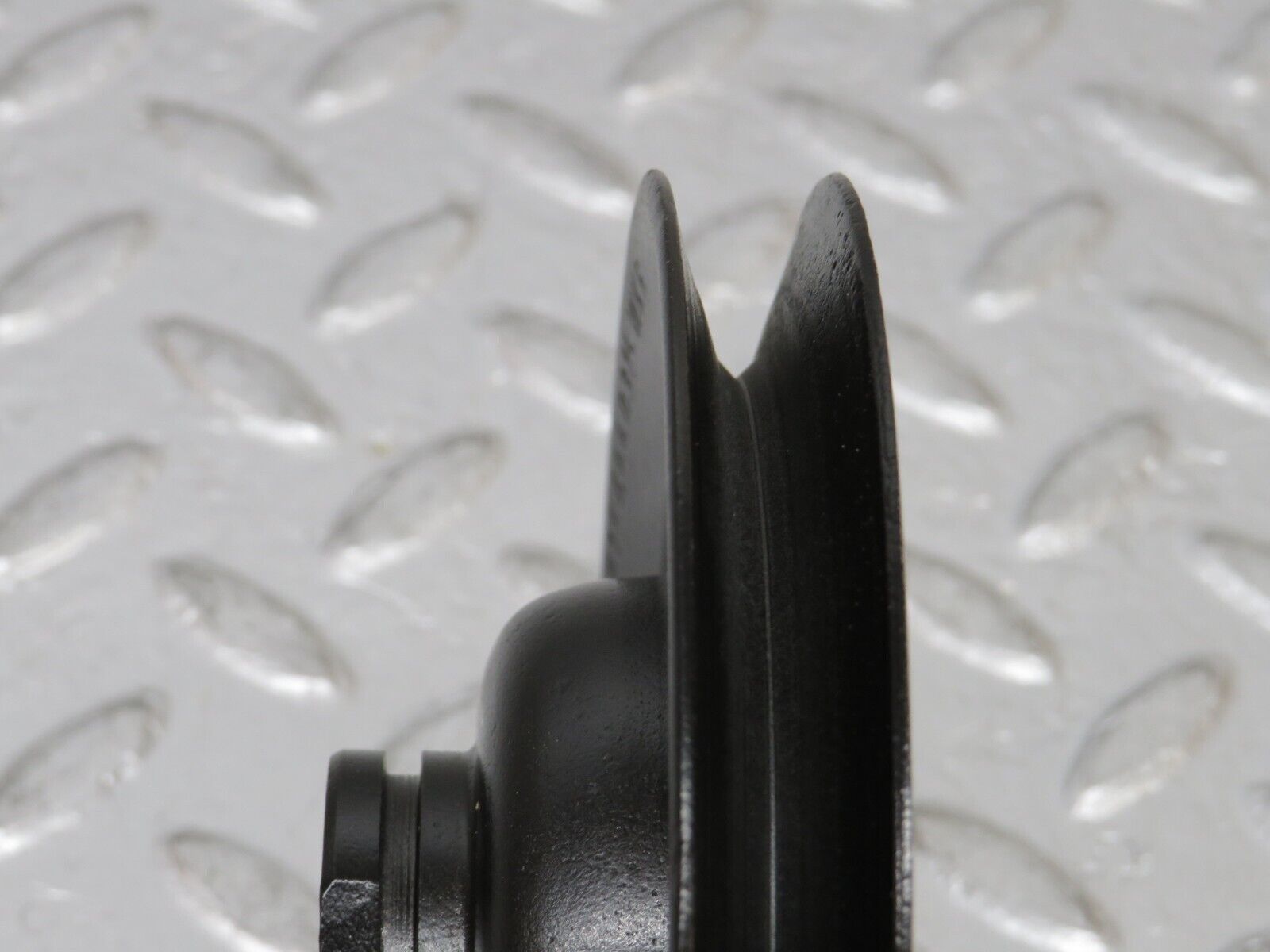 32251 Mercedes-Benz W116 350SE Power Steering Pump Pulley 6154660315