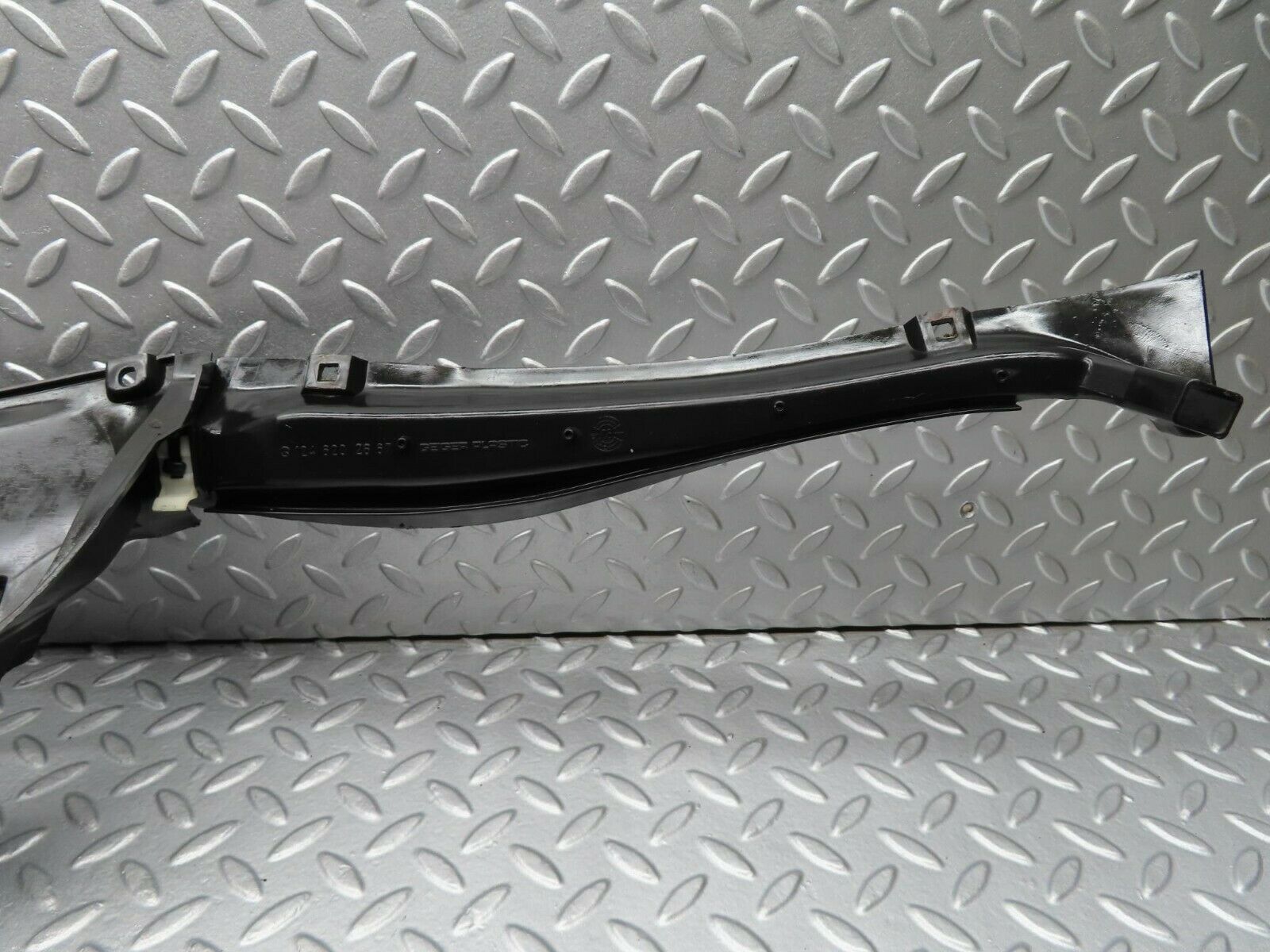 16300 Mercedes-Benz W124 260E Wiper Mechanism Cover Panel 1246200978