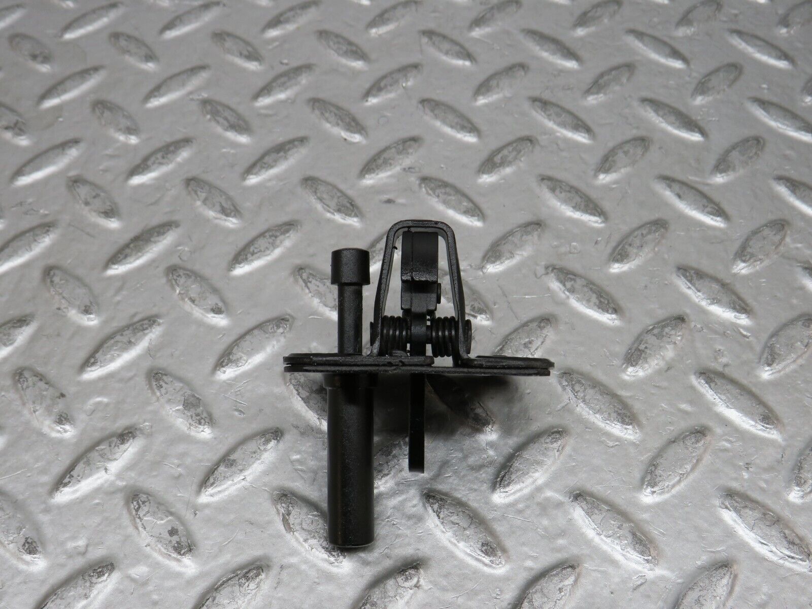 27904 Mercedes-Benz W123 280E Bonnet Lock Latch