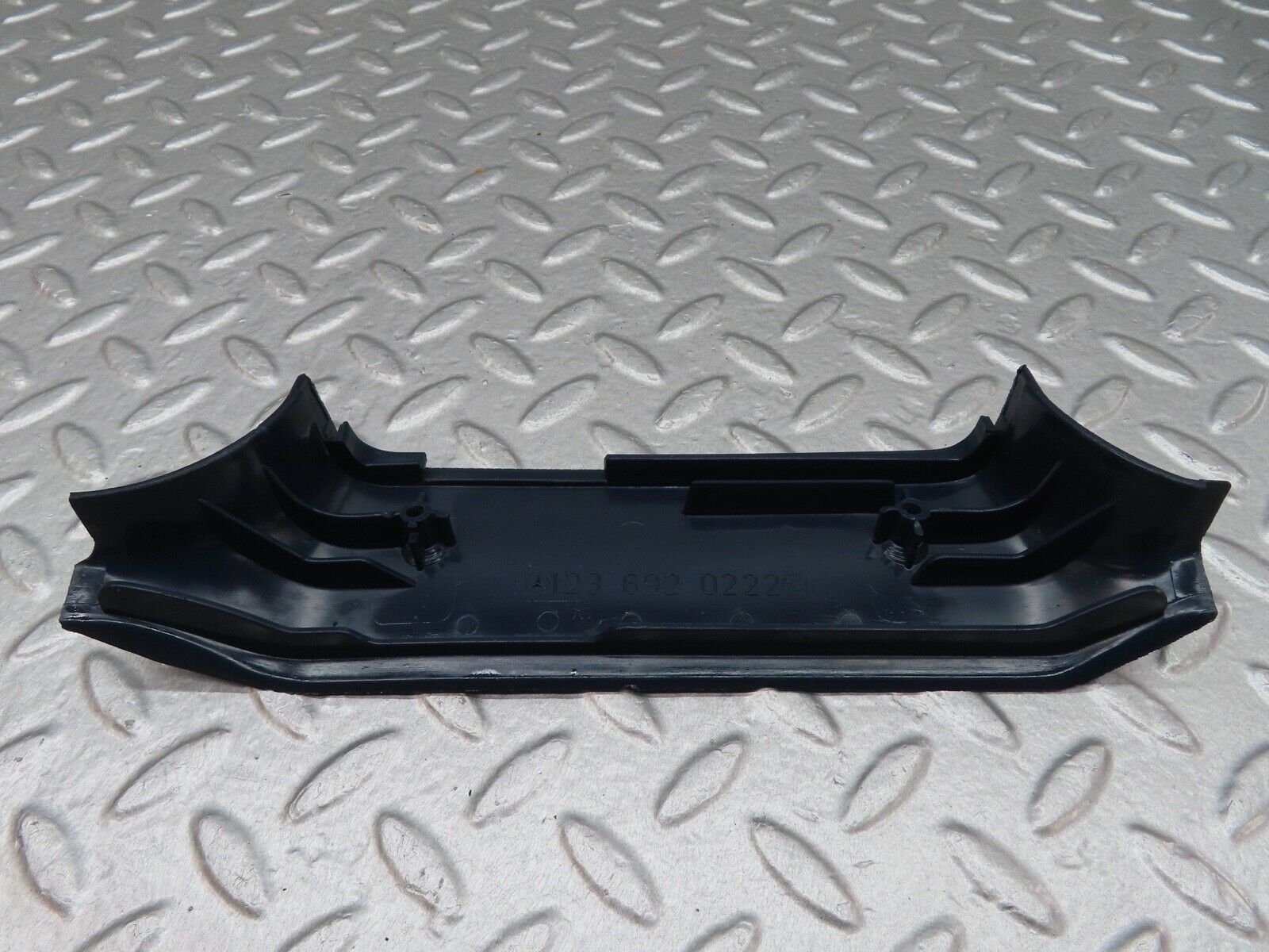 17931 Mercedes-Benz W123 200 B Pillar Bottom Cover Right Side Blue 1236920222