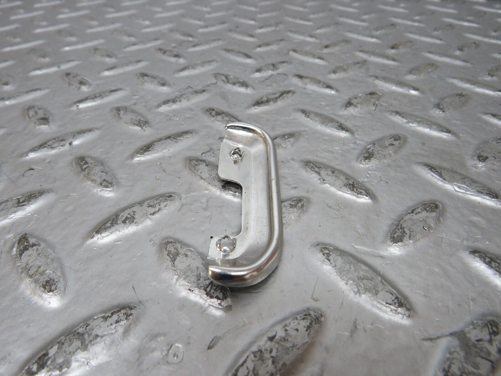 26361 Mercedes-Benz W116 450SE Front Right Interior Door Chrome Trim