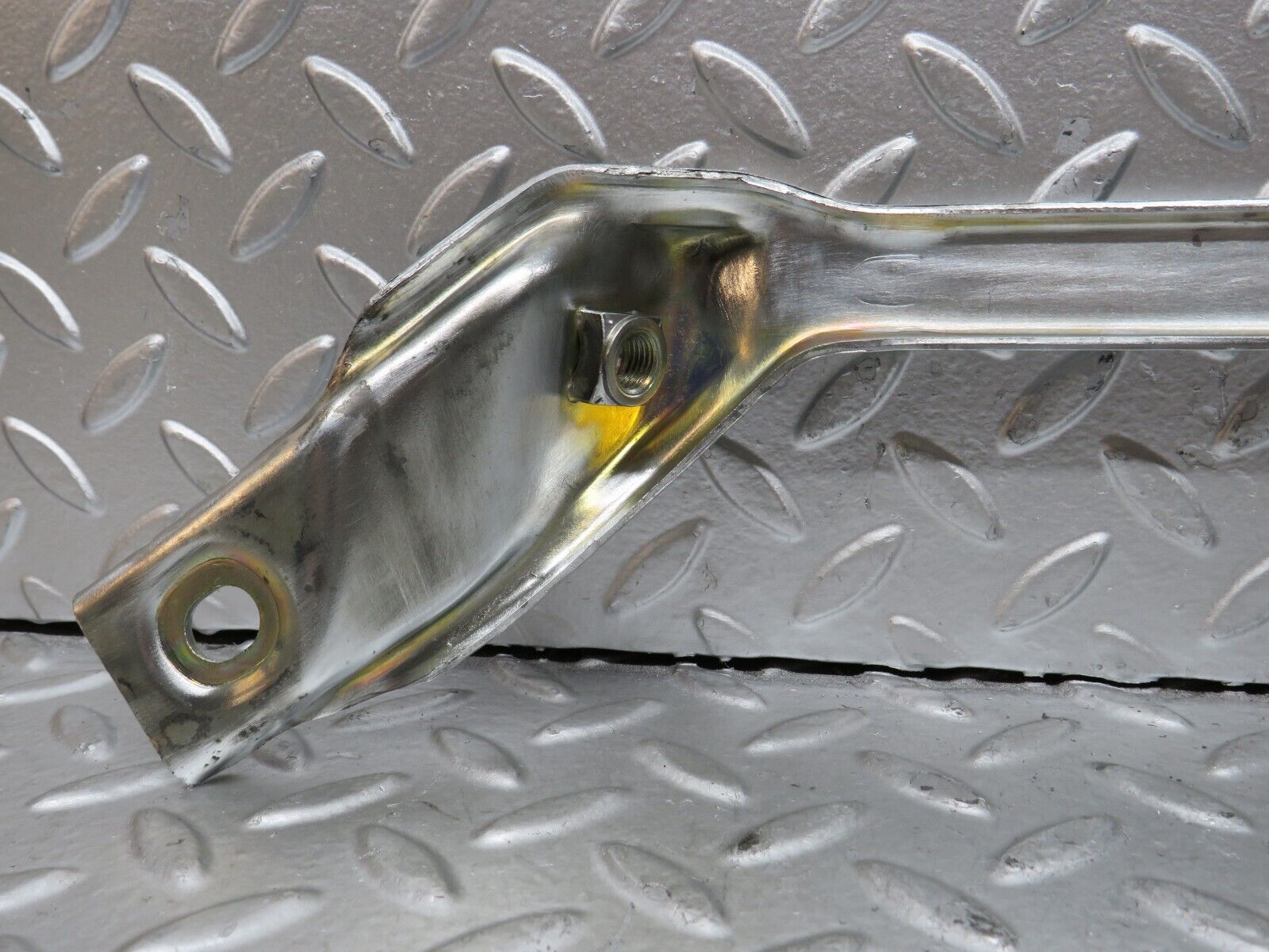 29034 Mercedes-Benz C124 320CE Coupe Rear Seat Belt Bracket