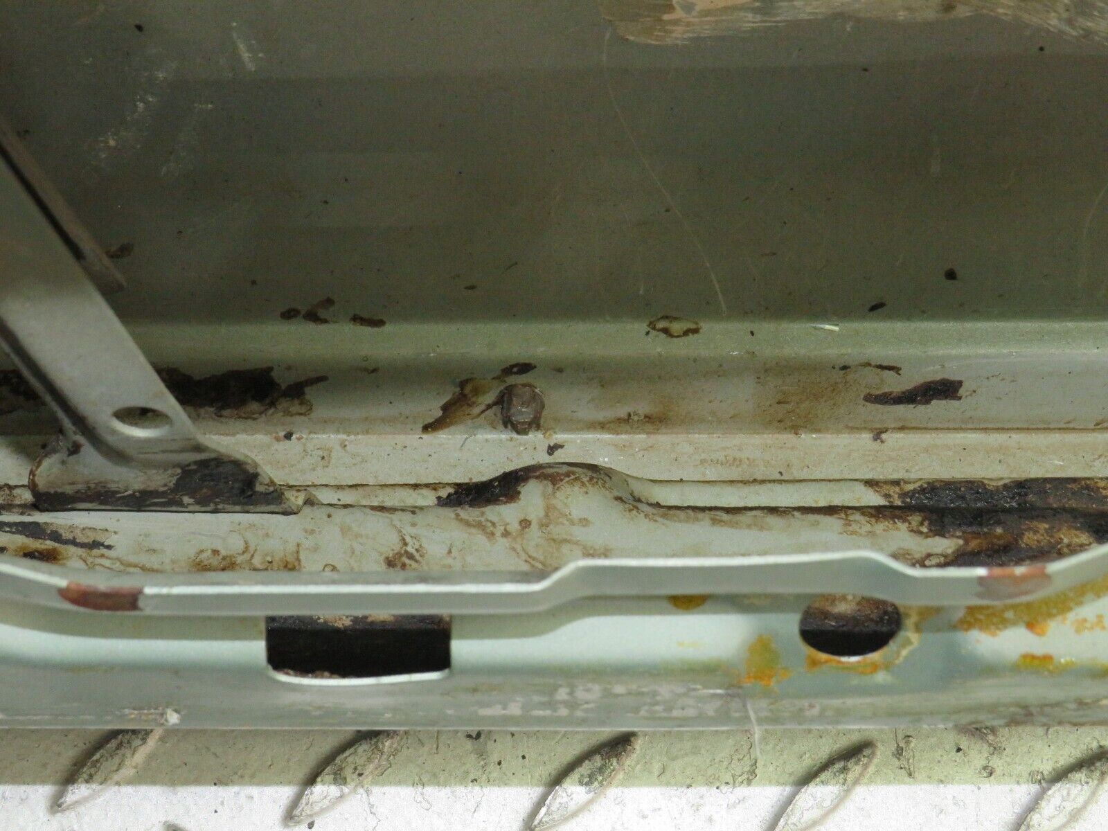 34239 Mercedes-Benz W124 260E Front Left Door