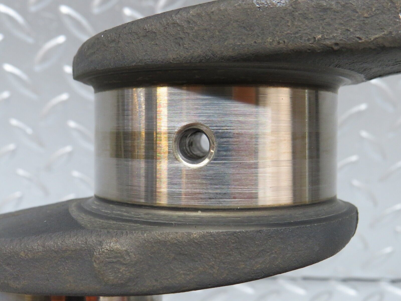 31137 Mercedes-Benz W123 200D Crankshaft 61516