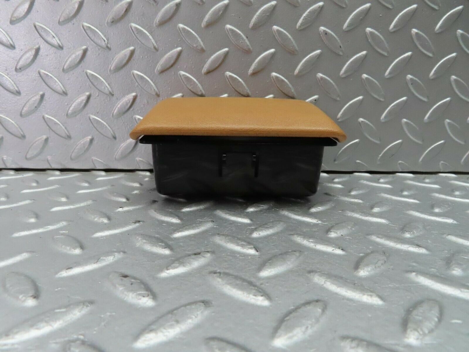 10871 Mercedes-Benz W123 230E Rear Door Ashtray