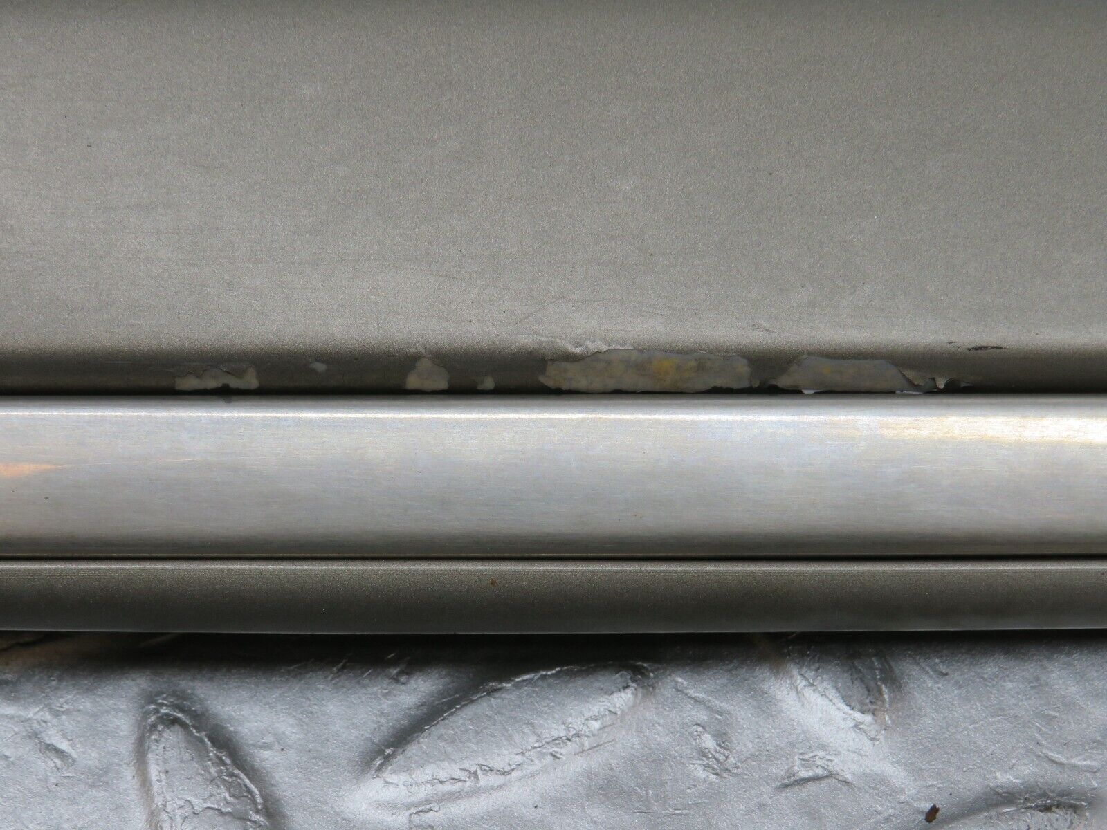 35967 Mercedes-Benz W126 420SE Front Right Fender Wing Moulding Trim 1266903640