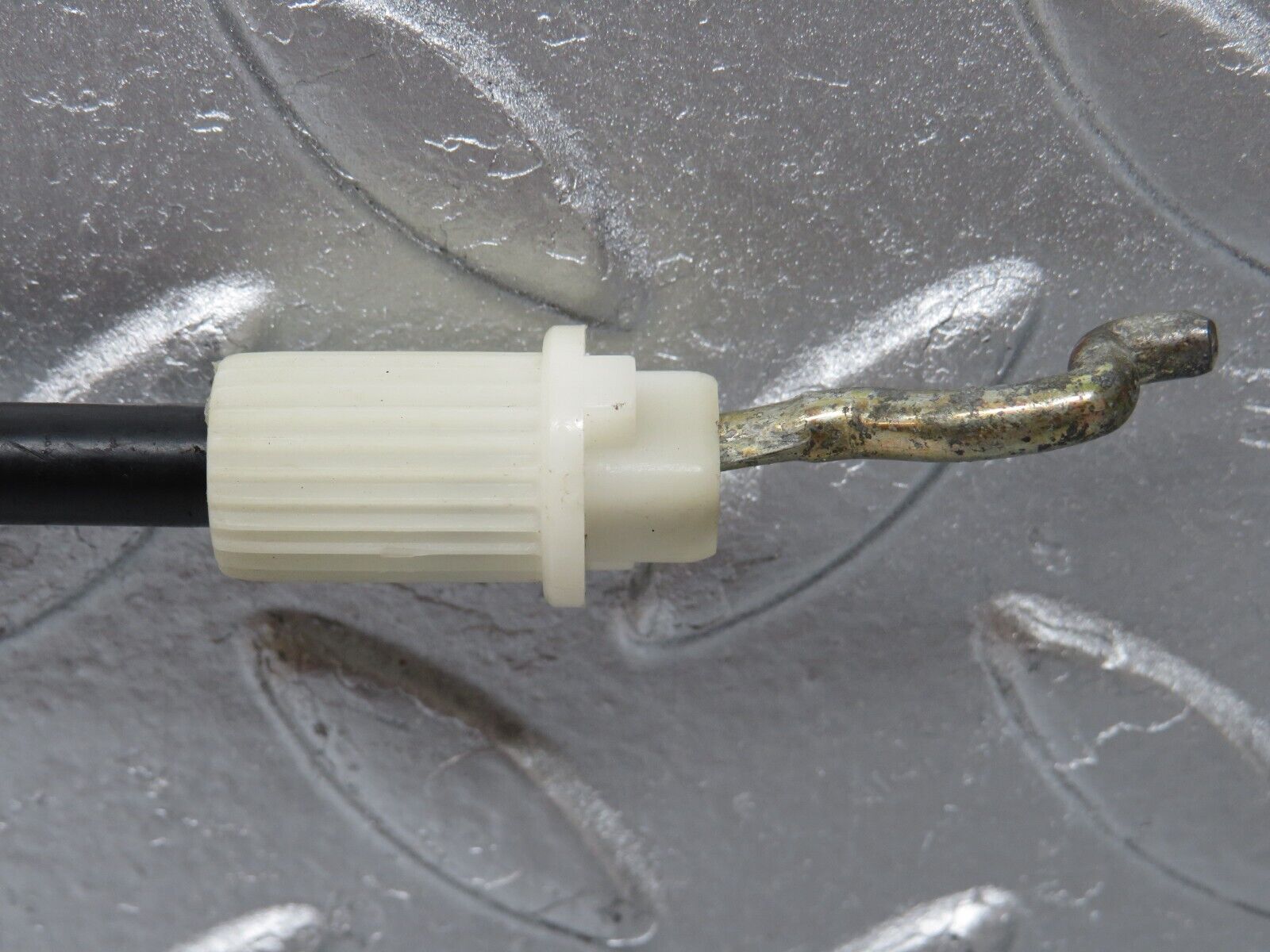 34377 Mercedes-Benz C126 380SEC Coupe Door Lock Cable