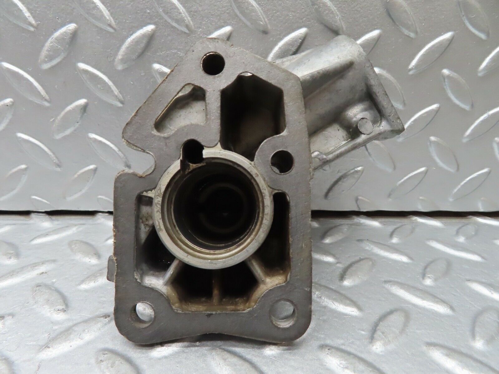 20358 Mercedes-Benz W114 280CE Coupe Ignition Distributor Housing 1101580215