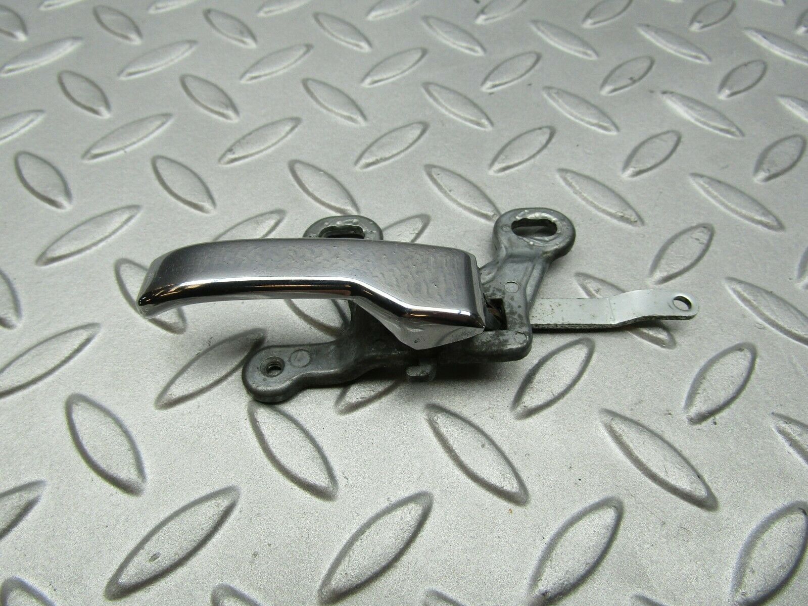 3301 Mercedes-Benz W108 280SE Chrome Door Handle Left 1157660319