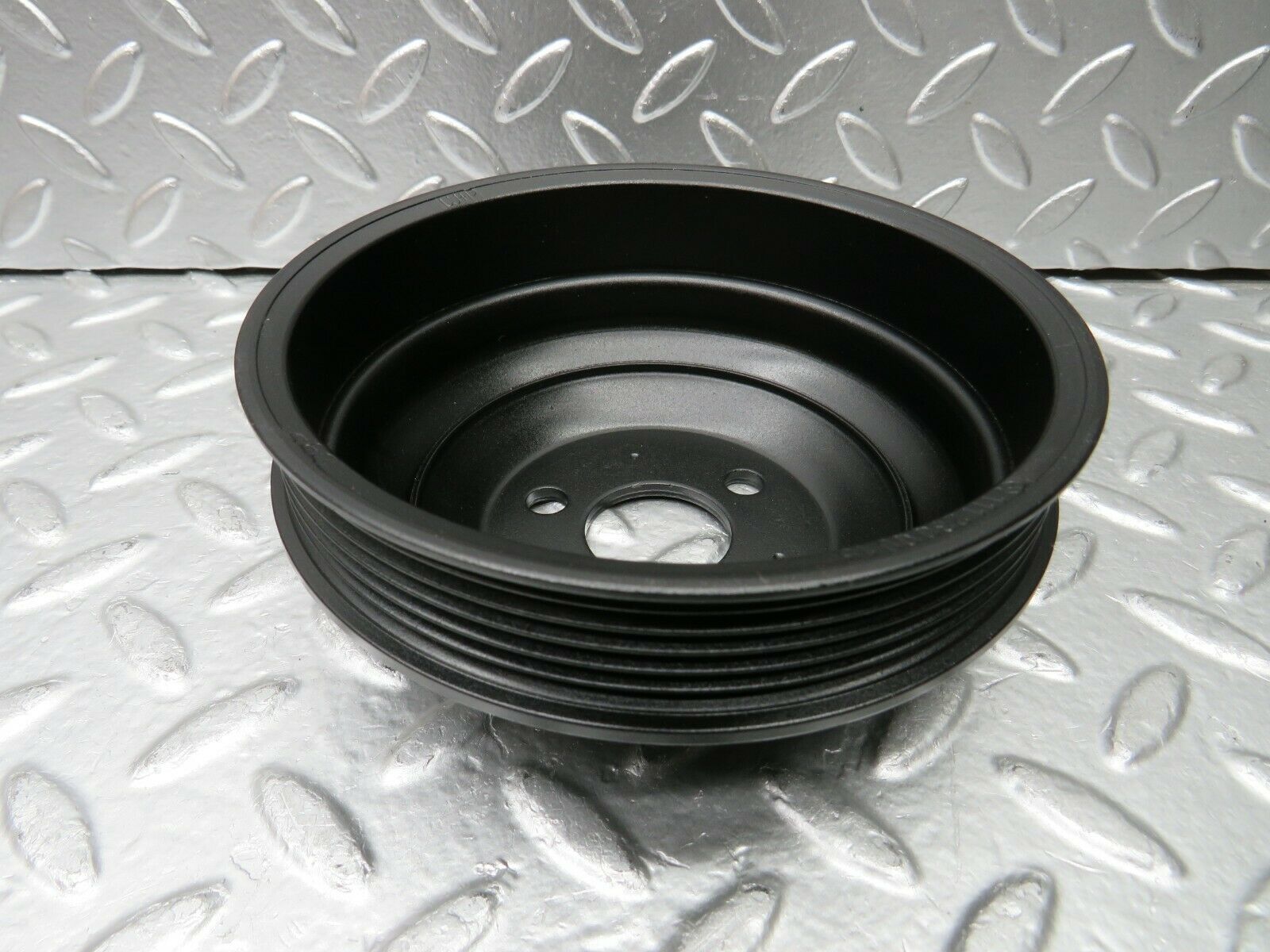 22547 Mercedes-Benz C124 E220 Coupe Power Steering Pump Pulley 1112300015