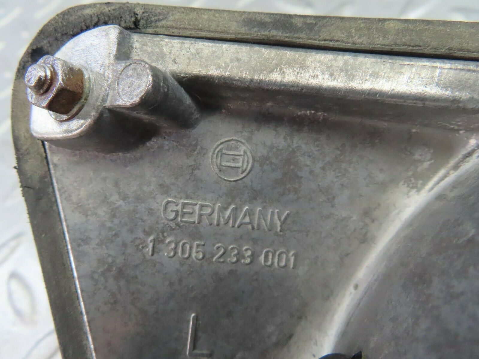 8546 Mercedes-Benz W116 Indicator Light Front Left 1305233001