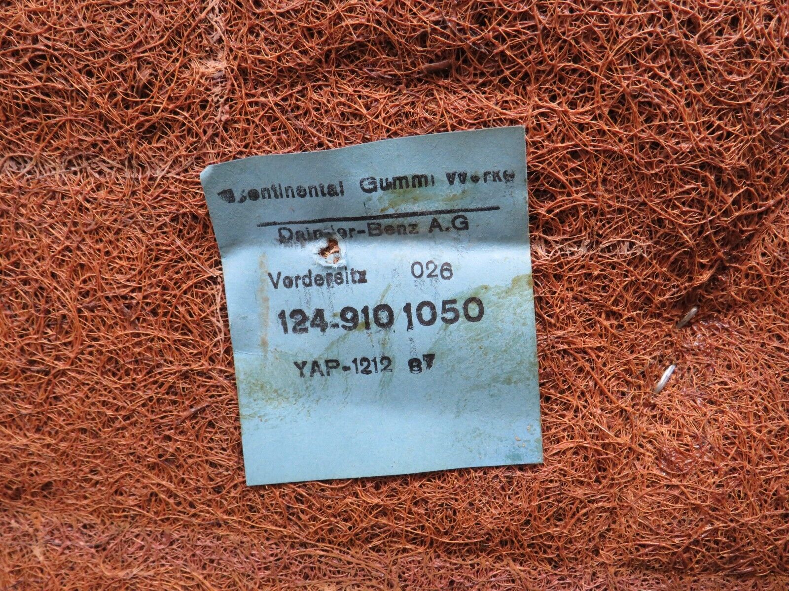 29483 Mercedes-Benz W124 230E Front Right Driver Seat Bottom 1249101050