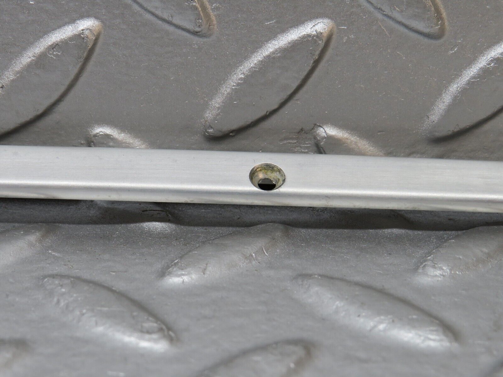 31831 Mercedes-Benz W201 190LE 1.8L Sunroof Chrome Trim