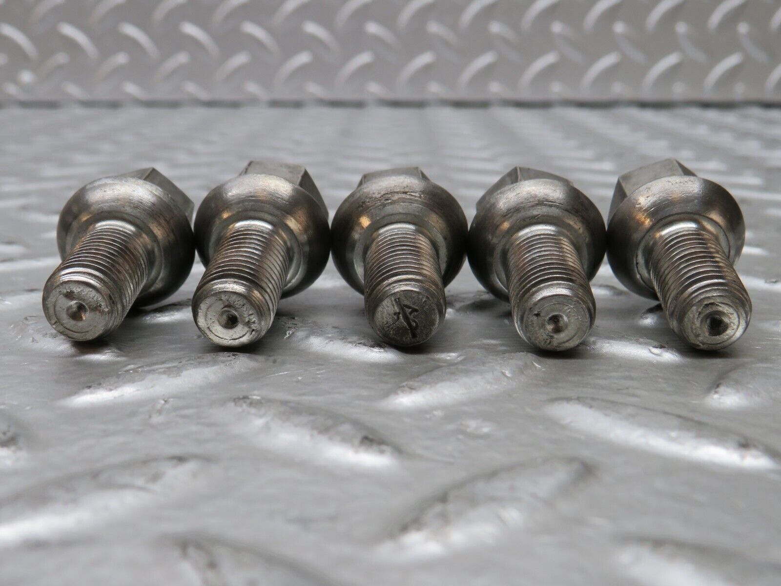 28886 Mercedes-Benz 5x Steel Wheel Lug Bolt M12x1.5