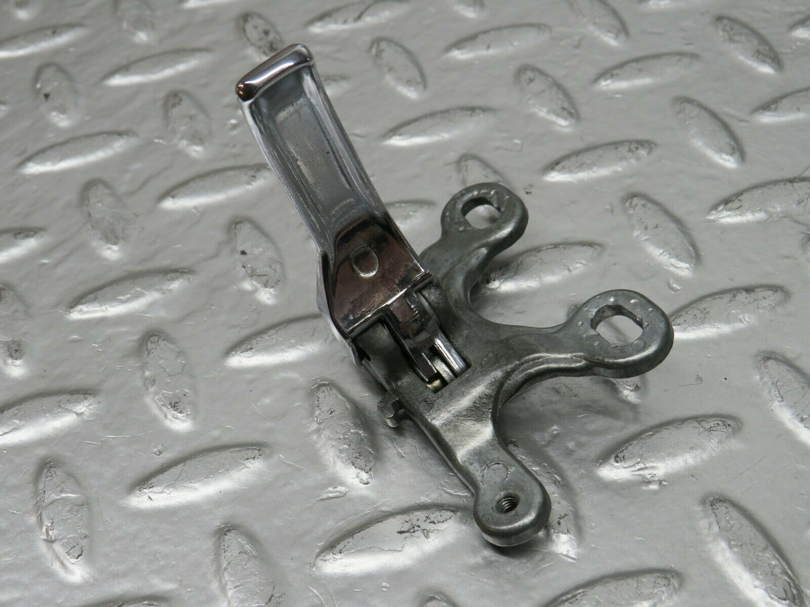 24467 Mercedes-Benz W108 Right Interior Door Handle 1107660419