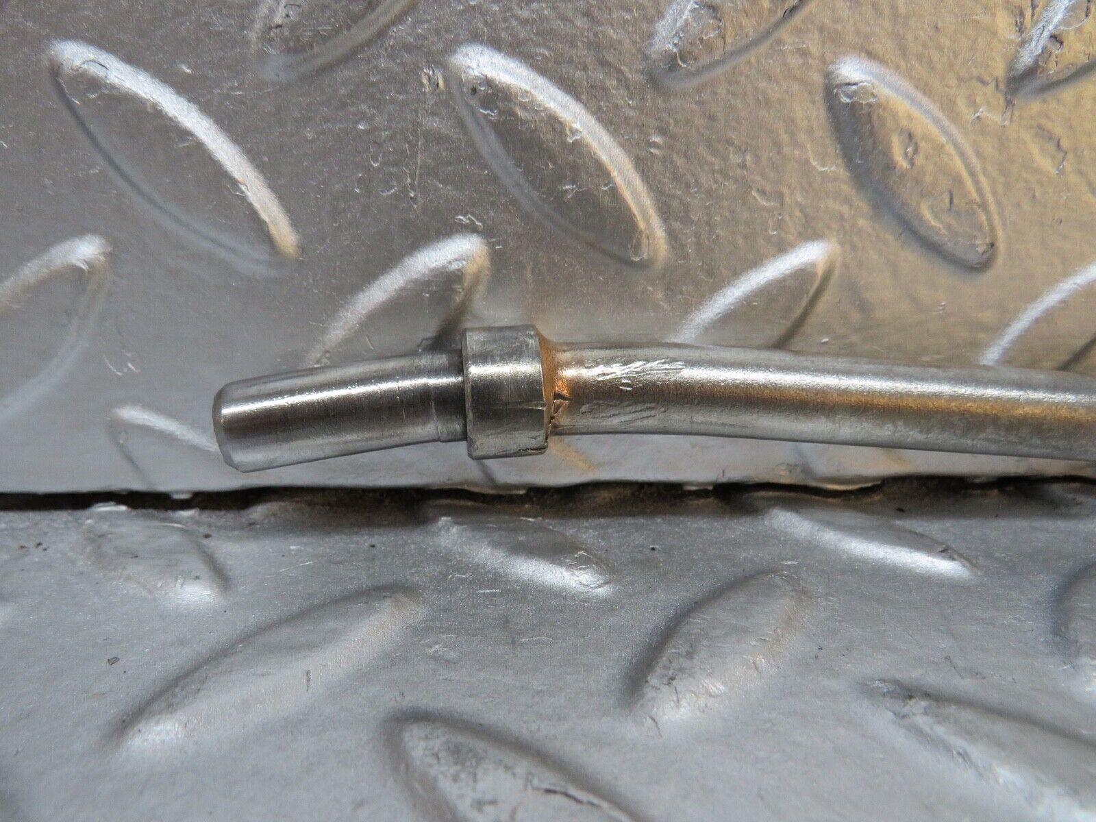 0404 Mercedes-Benz W120 180D Ponton Oil Dipstick Housing