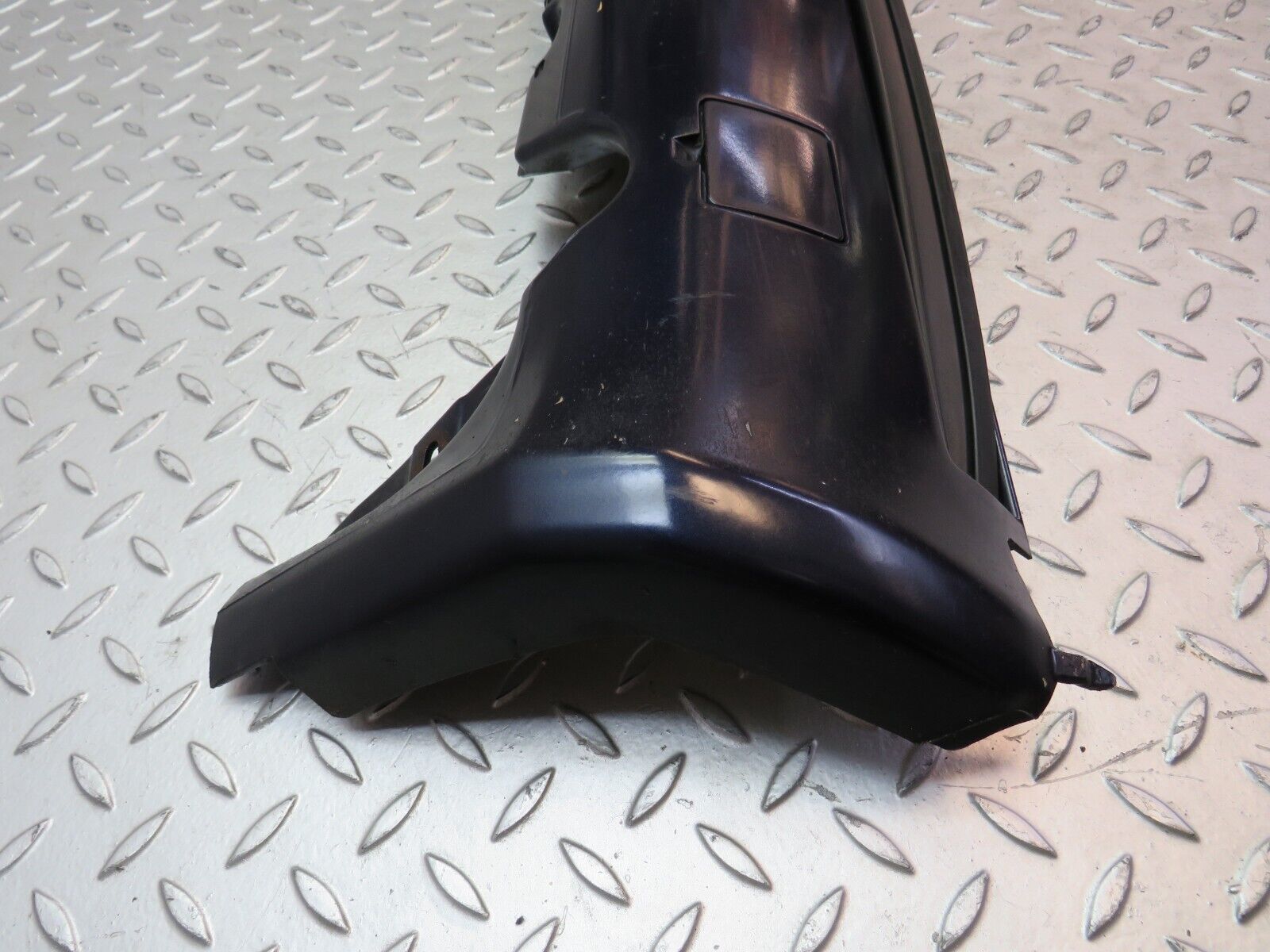 25702 Mercedes-Benz W124 280E Side Skirt Left Side 1246902340