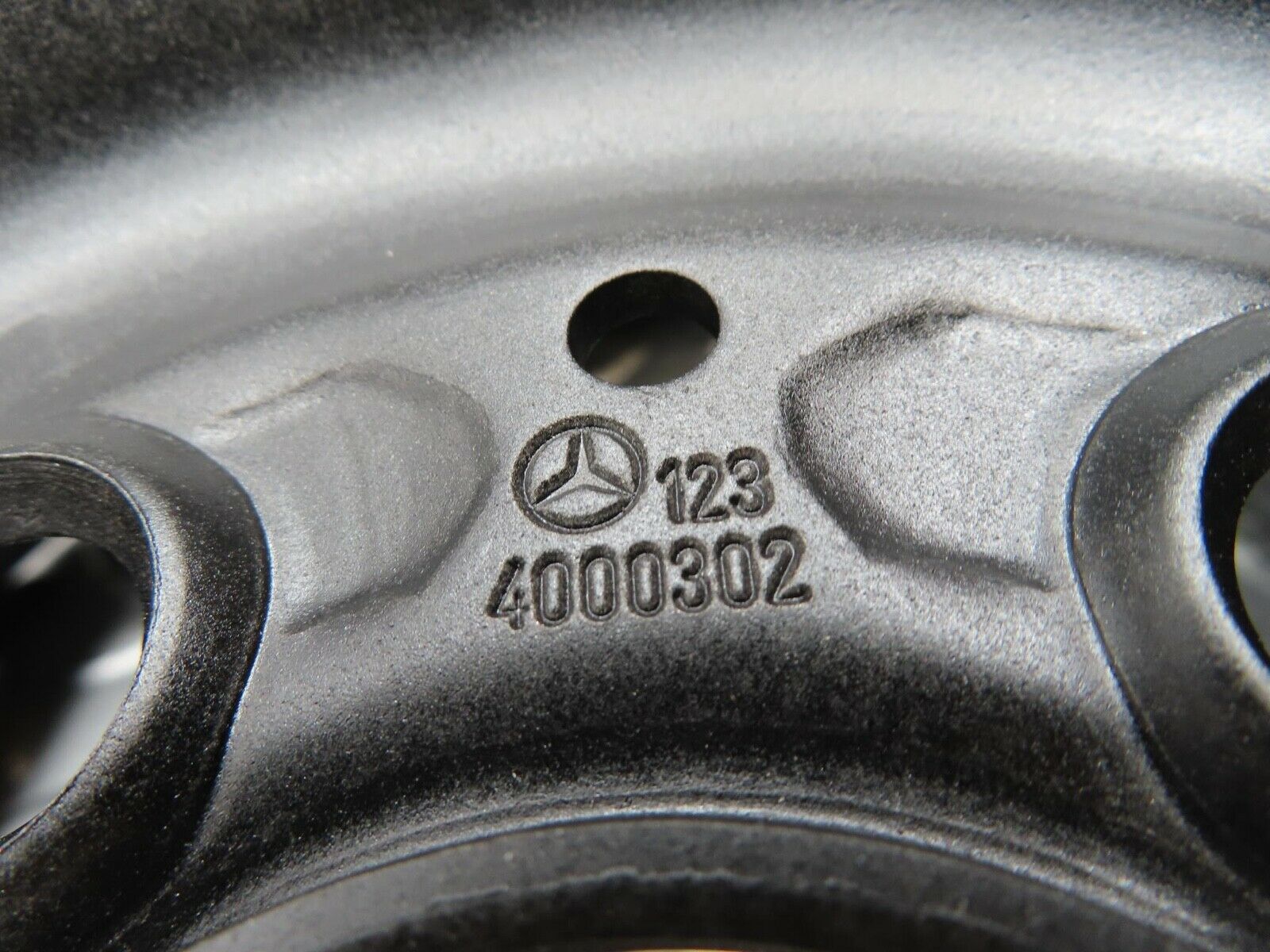 13235 Mercedes-Benz Steel Wheel 5.5Jx14H2 ET30 5x112 1234000302