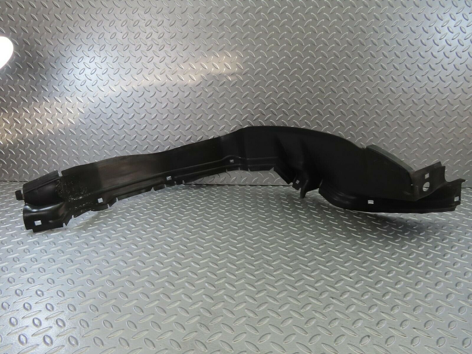 9487 Mercedes-Benz C124 300CE Coupe Inner Mudguard Panelling Front Left