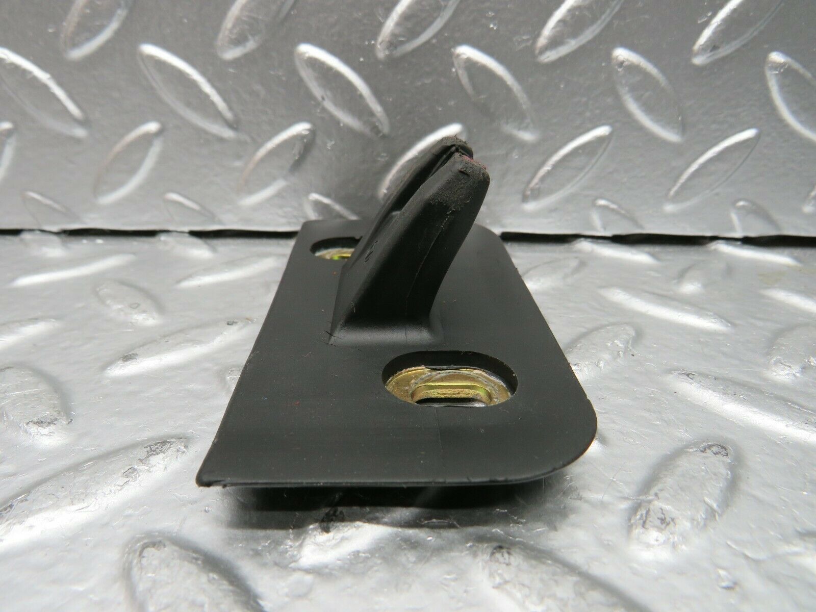 22581 Mercedes-Benz C124 E220 Coupe Trunk Lock Latch