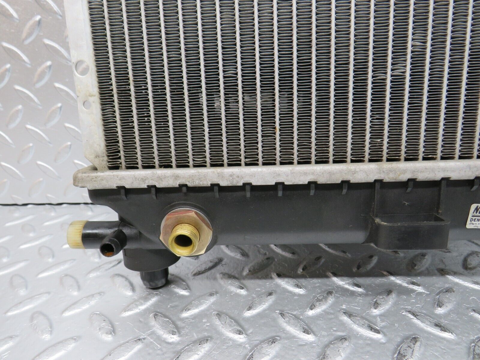 31608 Mercedes-Benz W201 190LE 1.8L Coolant Radiator Nissens 62550