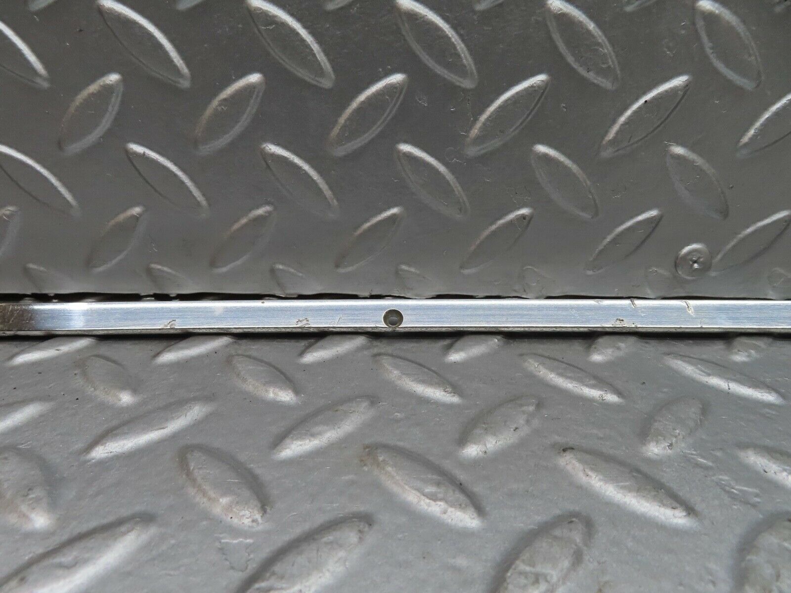 20446 Mercedes-Benz W114 280CE Coupe Sunroof Chrome Trim