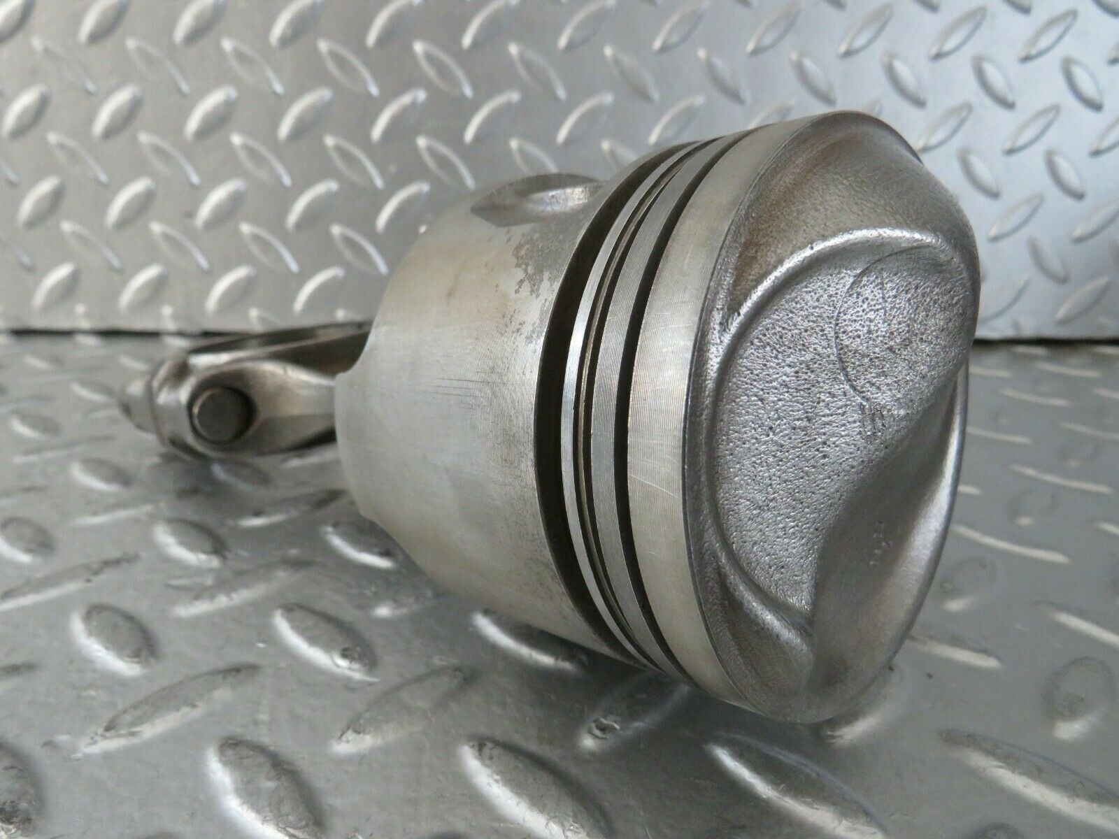 23581 Mercedes-Benz W114 280E Piston With Connecting Rod 86.00 mm