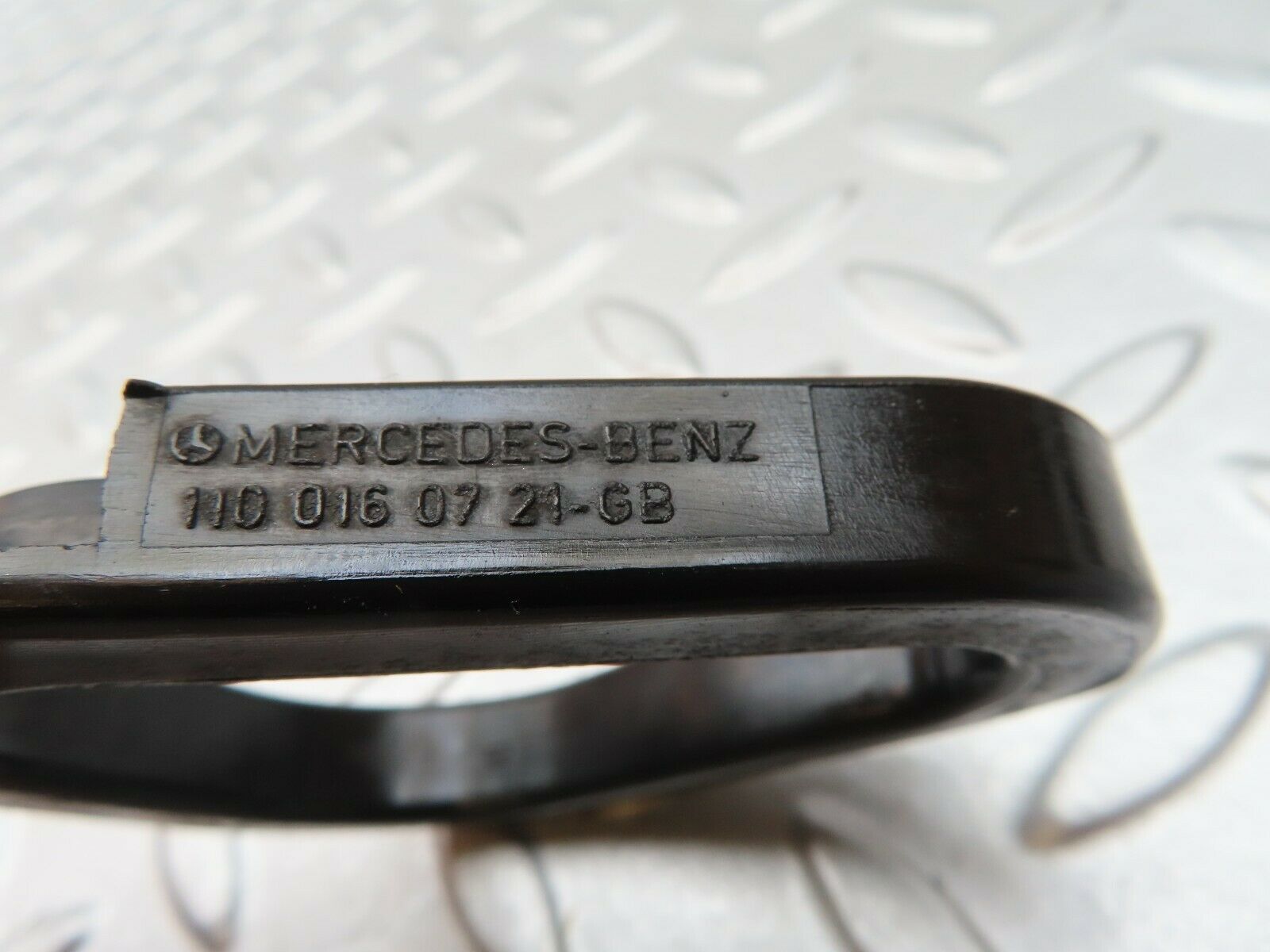 4662 Mercedes-Benz W114 280CE Coupe Valve Cover Gasket Set 1100160721