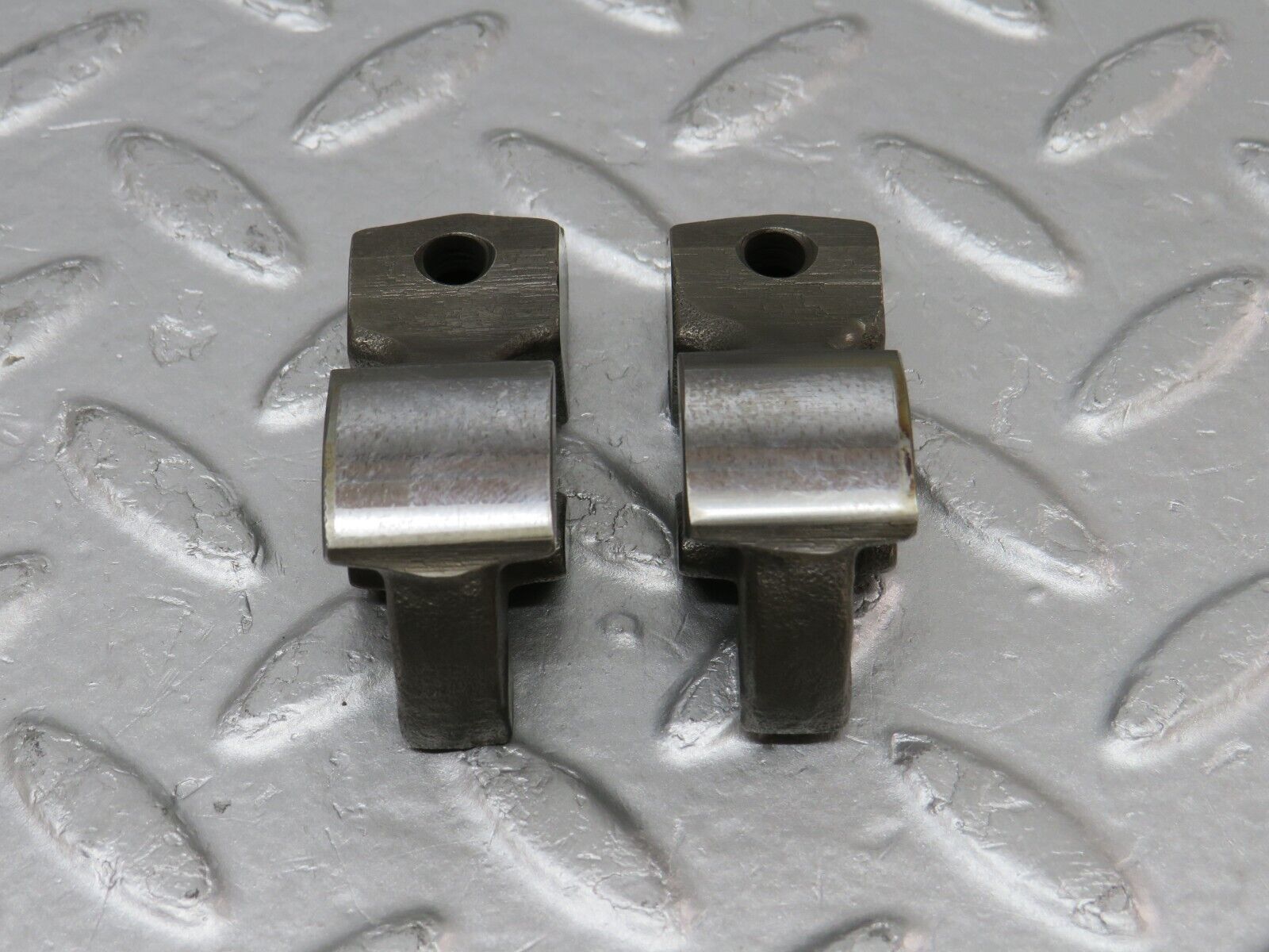 34562 Mercedes-Benz C126 380SEC Coupe Rocker Arm With Valve Tappet