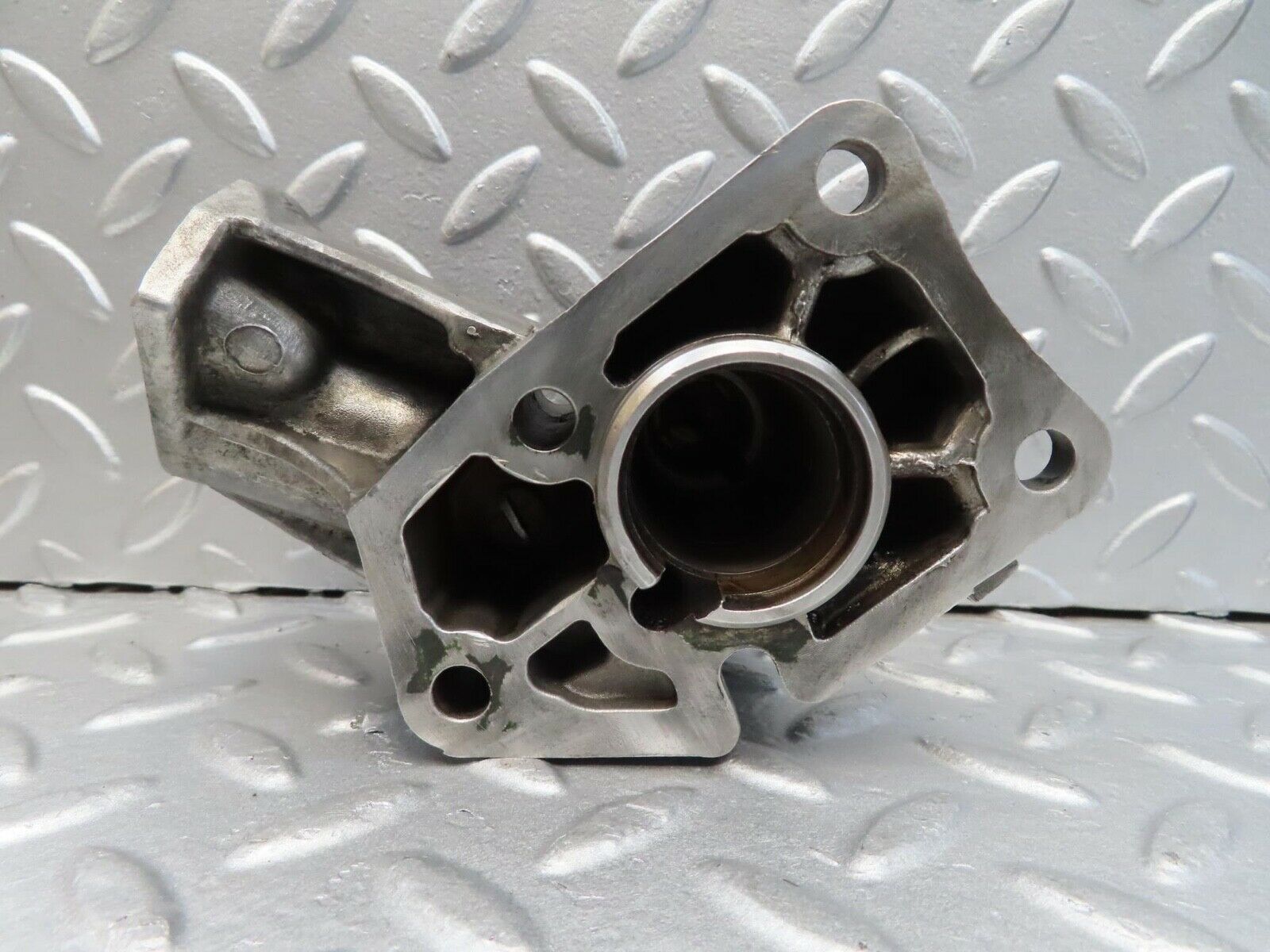 16030 Mercedes-Benz W123 280E Ignition Distributor Housing 1101580515