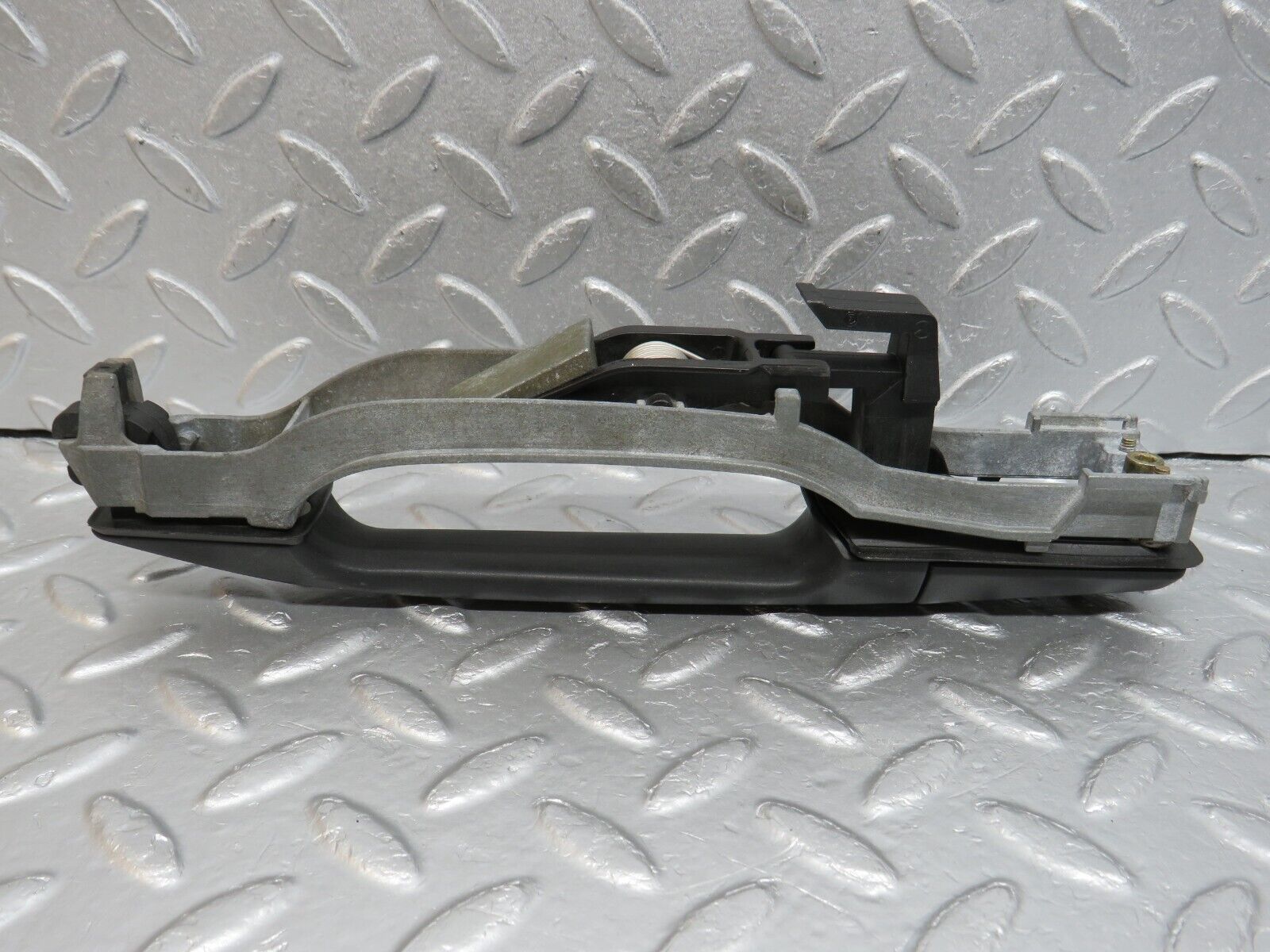 39769 Mercedes-Benz R129 320SL Coupe Left Door Exterior Handle