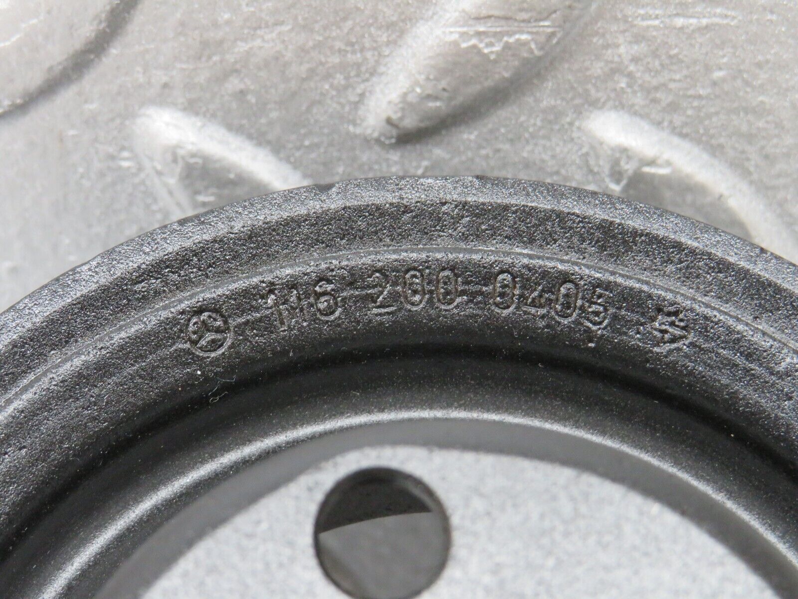 36348 Mercedes-Benz W126 420SE Water Pump Pulley 1162000405