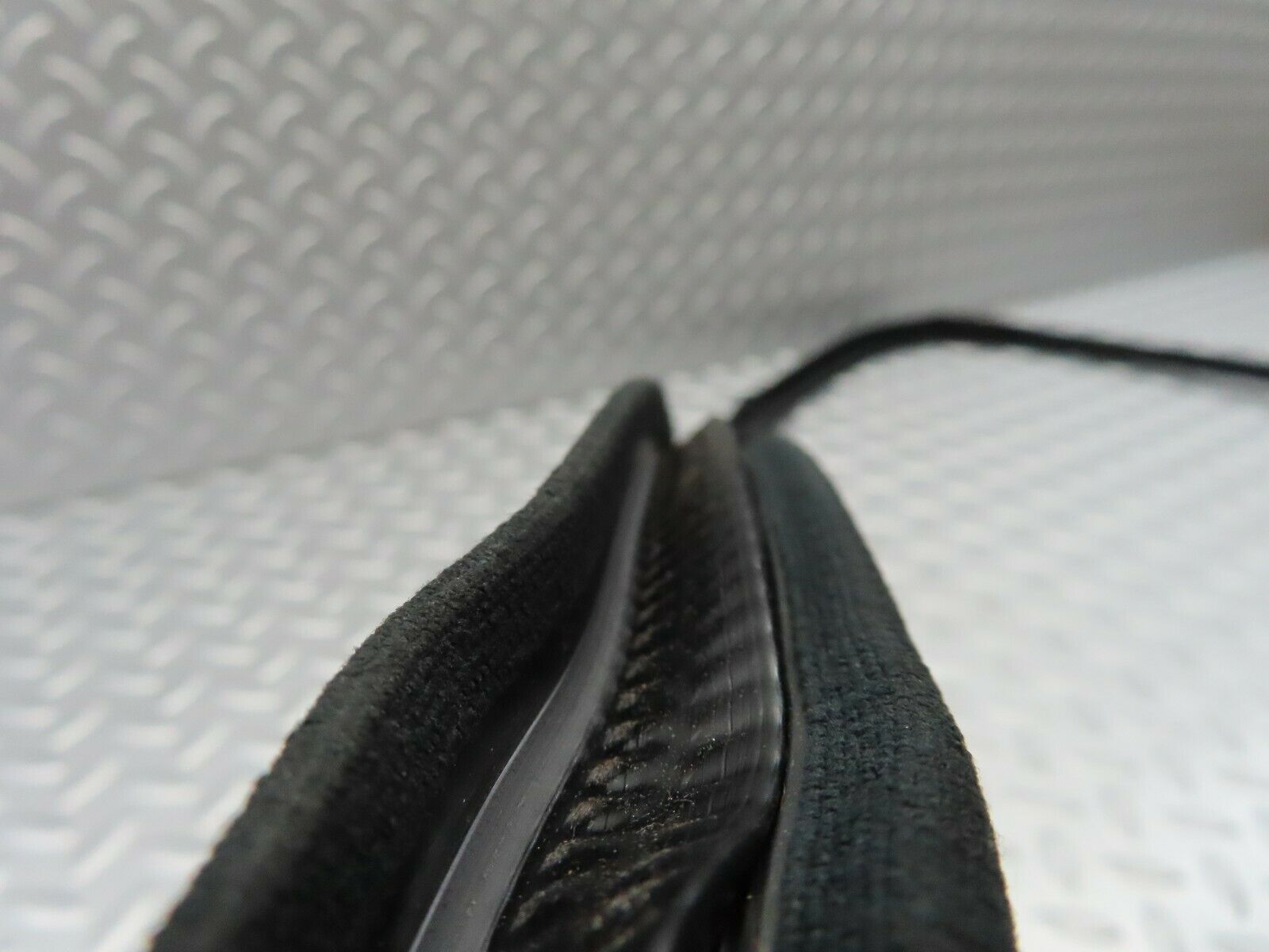 6639 Mercedes-Benz S124 E220 Wagon Front Right Cloth Covered Door Seal