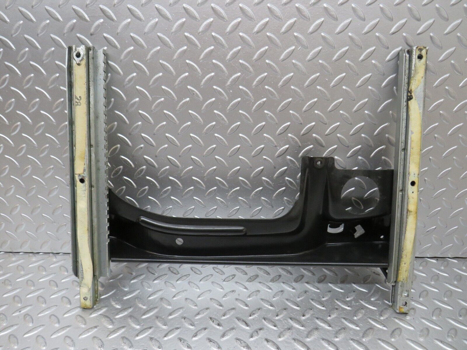 26339 Mercedes-Benz W116 450SE Front Right Seat Sliding Mechanism