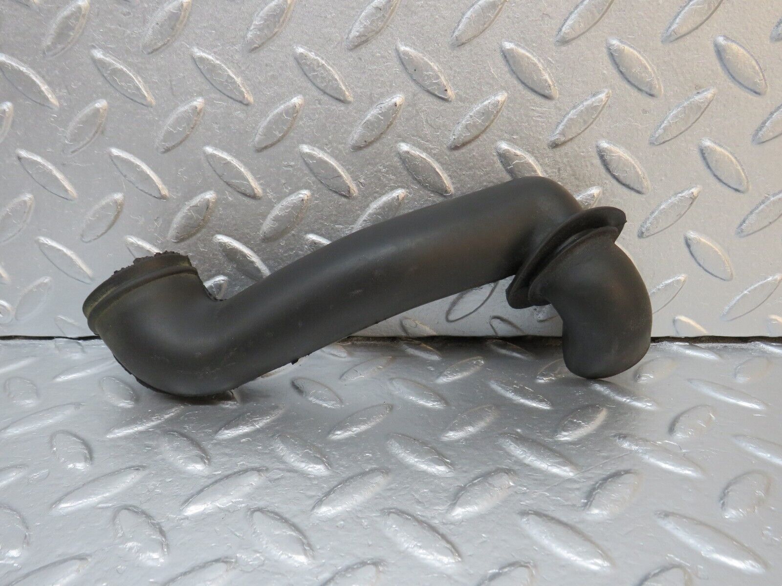 39743 Mercedes-Benz R129 320SL Coupe Water Drain Hose Pipe Right Side 1296280269