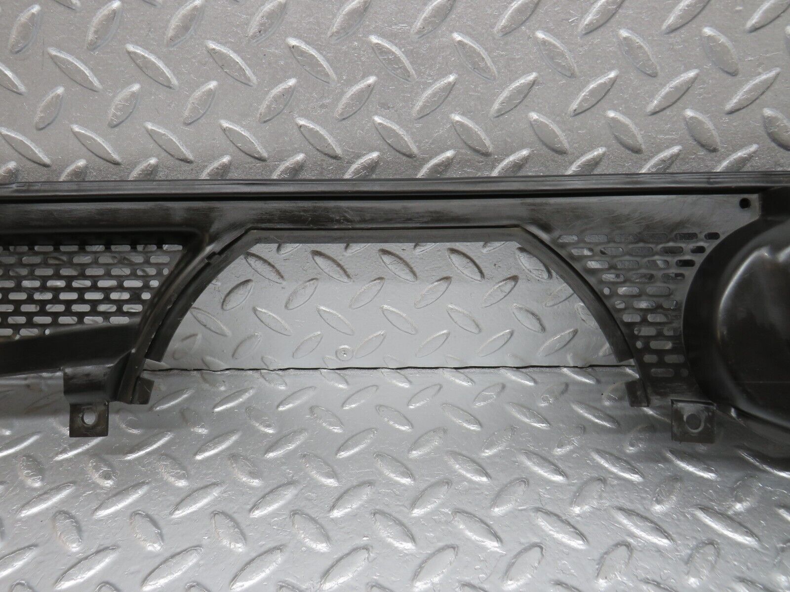 39360 Mercedes-Benz R129 320SL Coupe Windscreen Wiper Motor Cover Panel